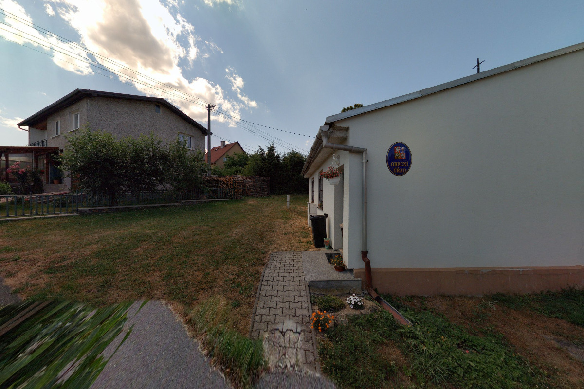 Dzbel - obecní úřad foto 3
