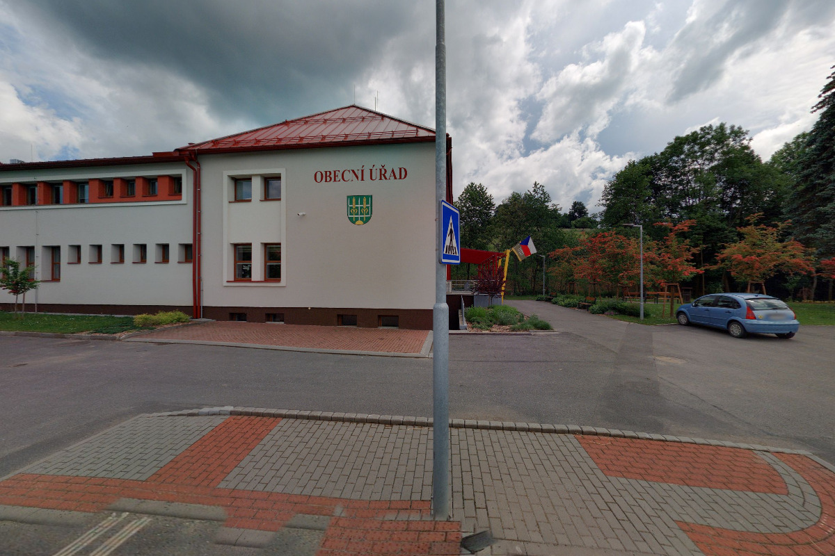 Francova Lhota - obecní úřad foto 2