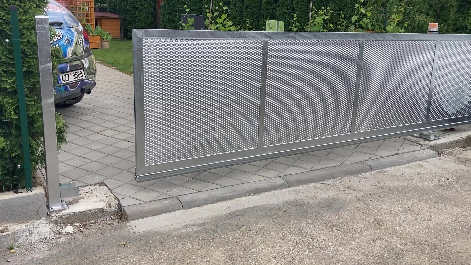 Bartek vrata s.r.o foto 2 (náhled videa)