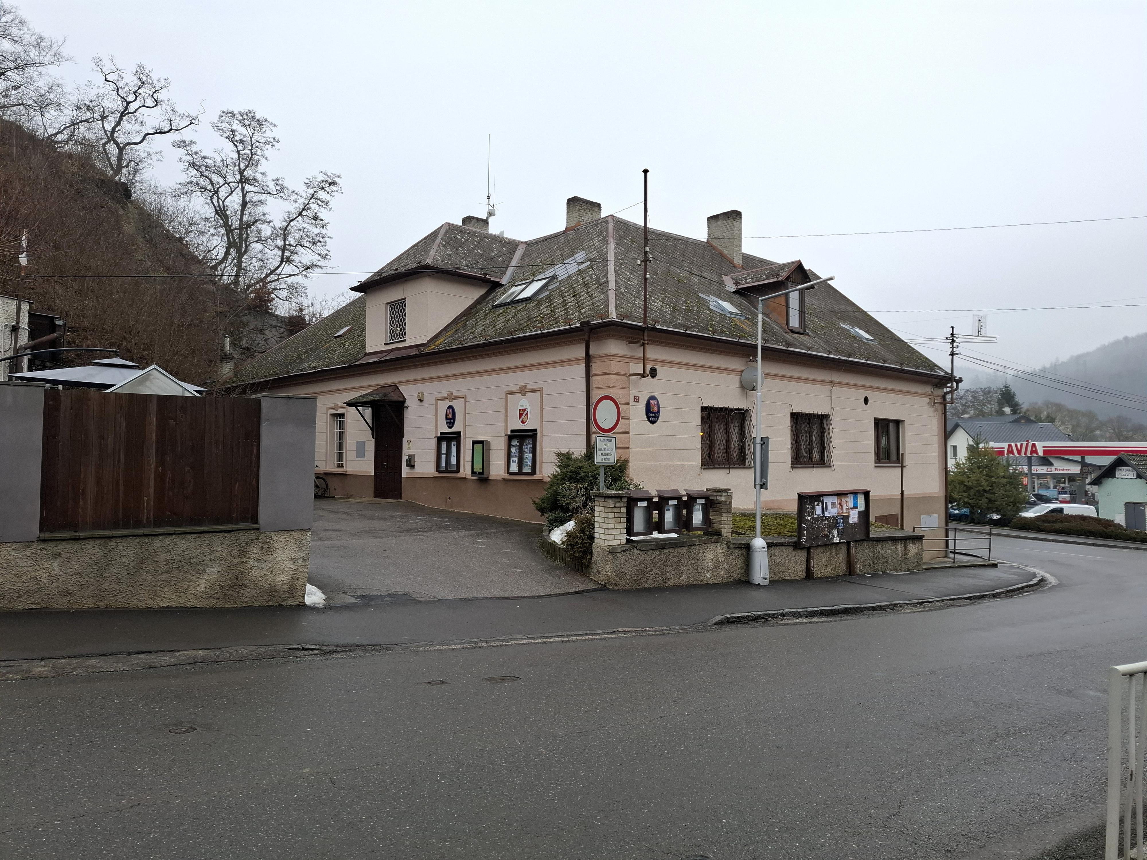Nižbor - obecní úřad foto 4