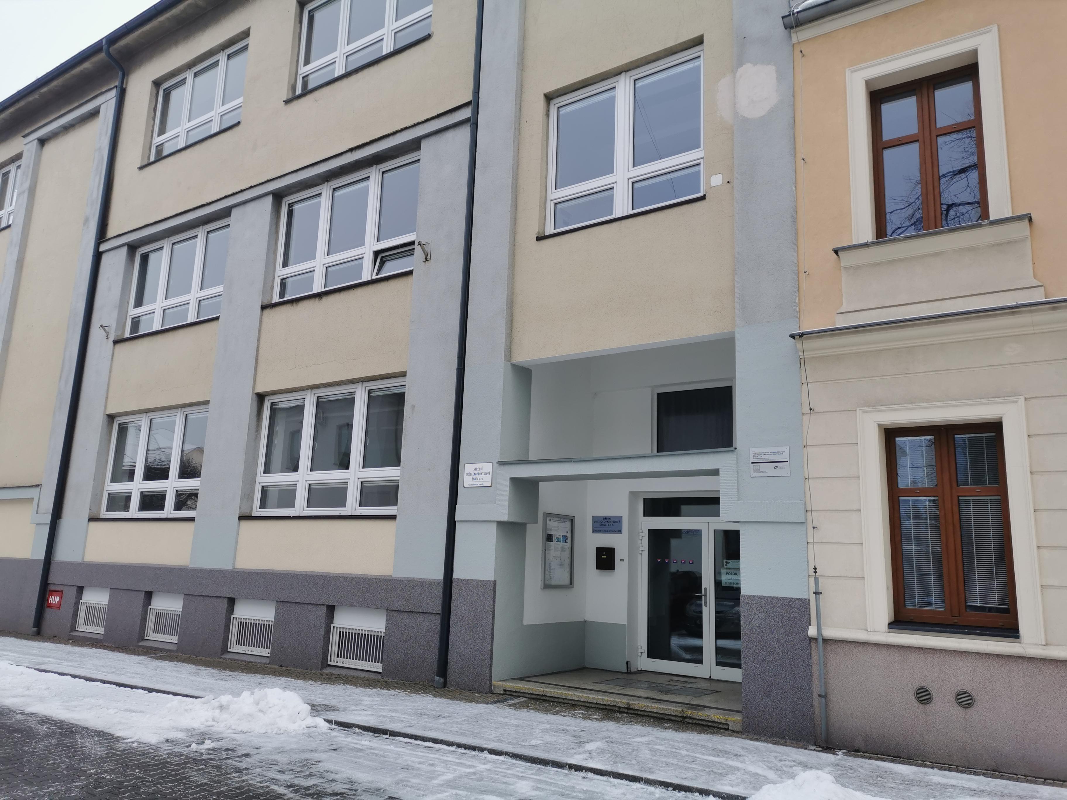 Střední uměleckoprůmyslová škola, s.r.o. foto 3