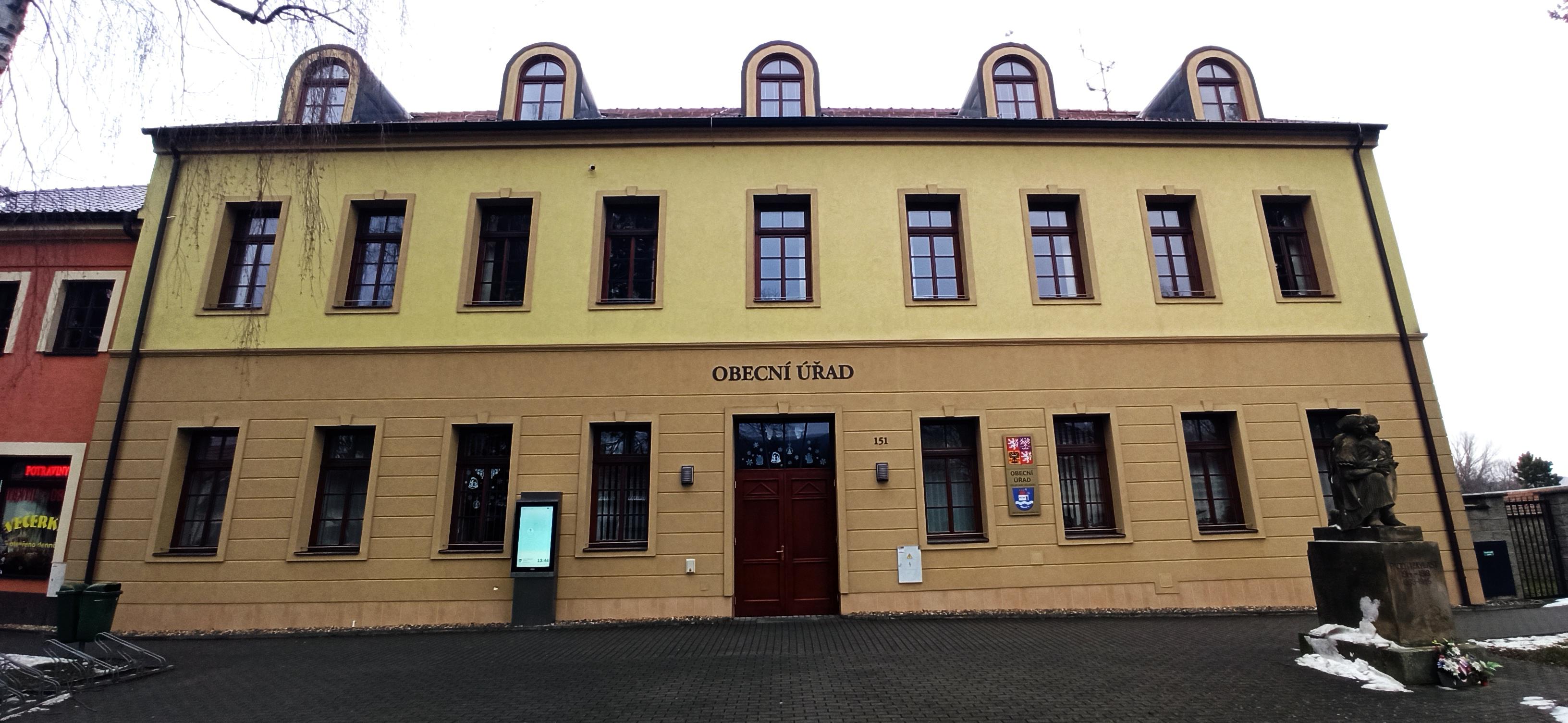Velká nad Veličkou - obecní úřad foto 5