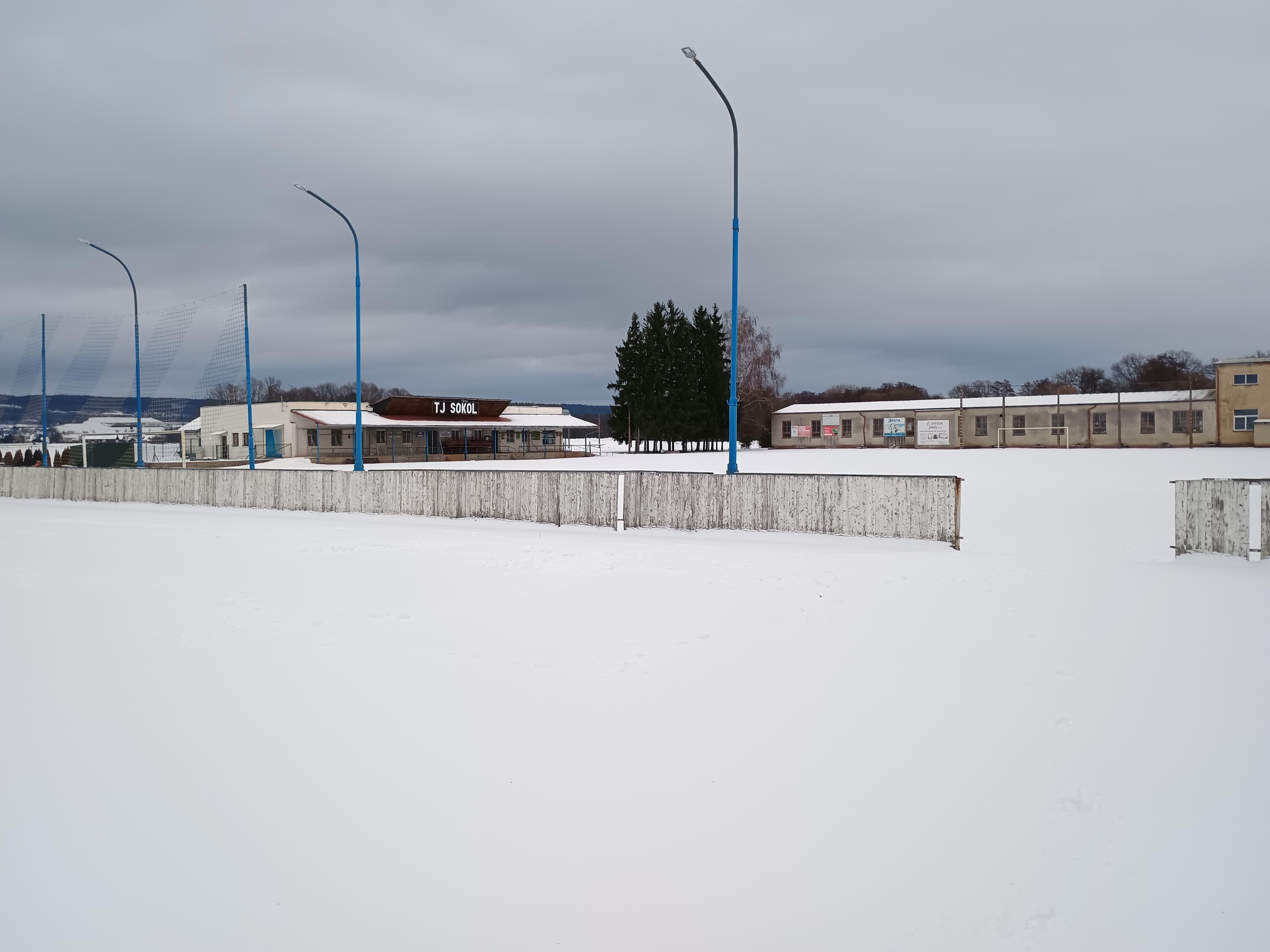 Fotbalové hřiště Tělovýchovná jednota Sokol Chomutice foto 2