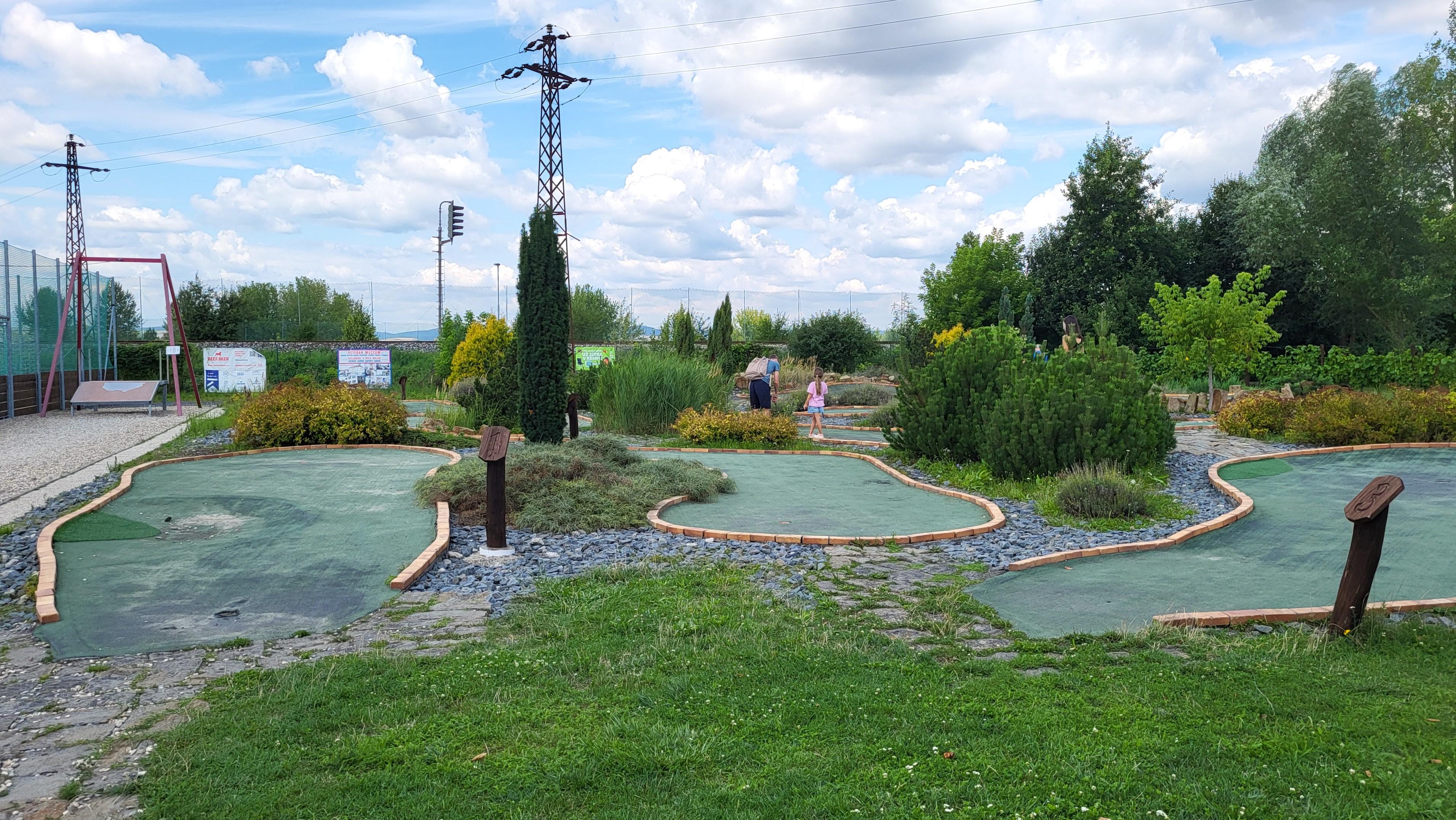 Adventure golf Slovácký dvůr foto 6
