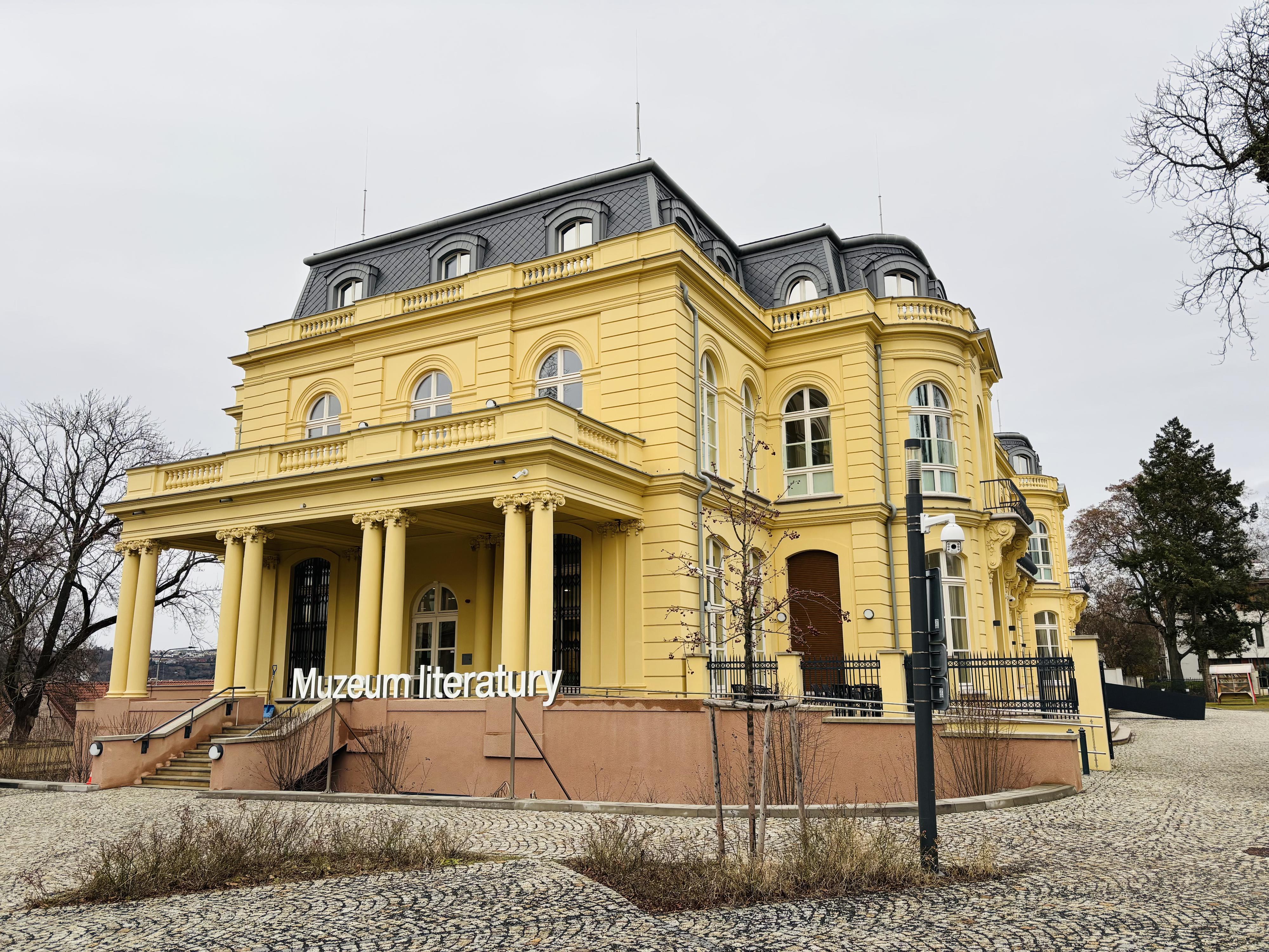 Muzeum literatury foto 2