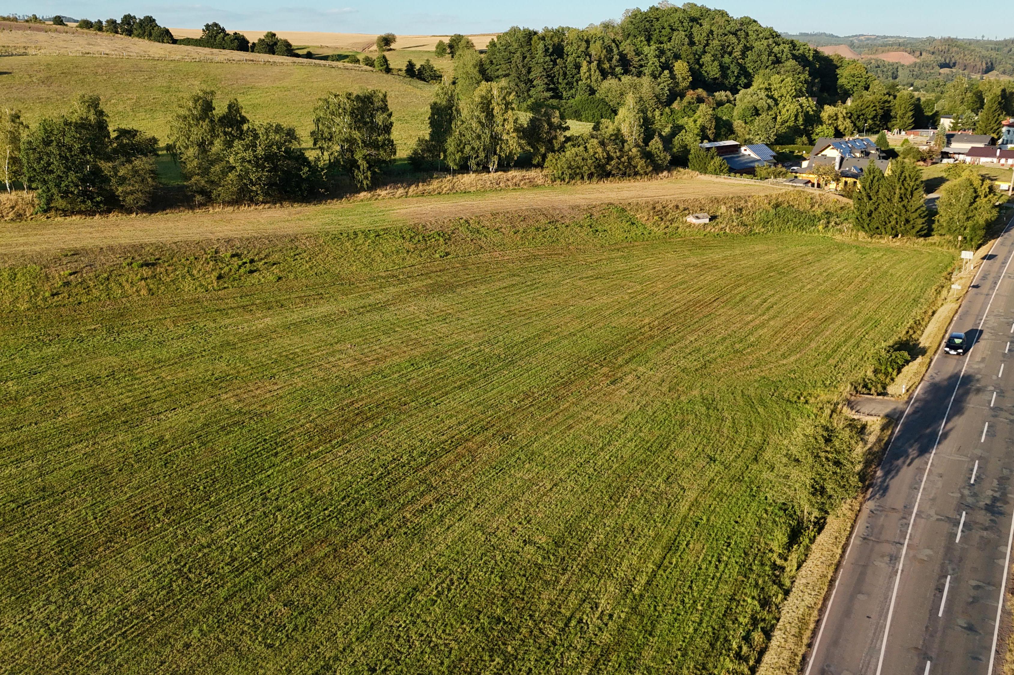 Prodej komerčního pozemku 11425 m²