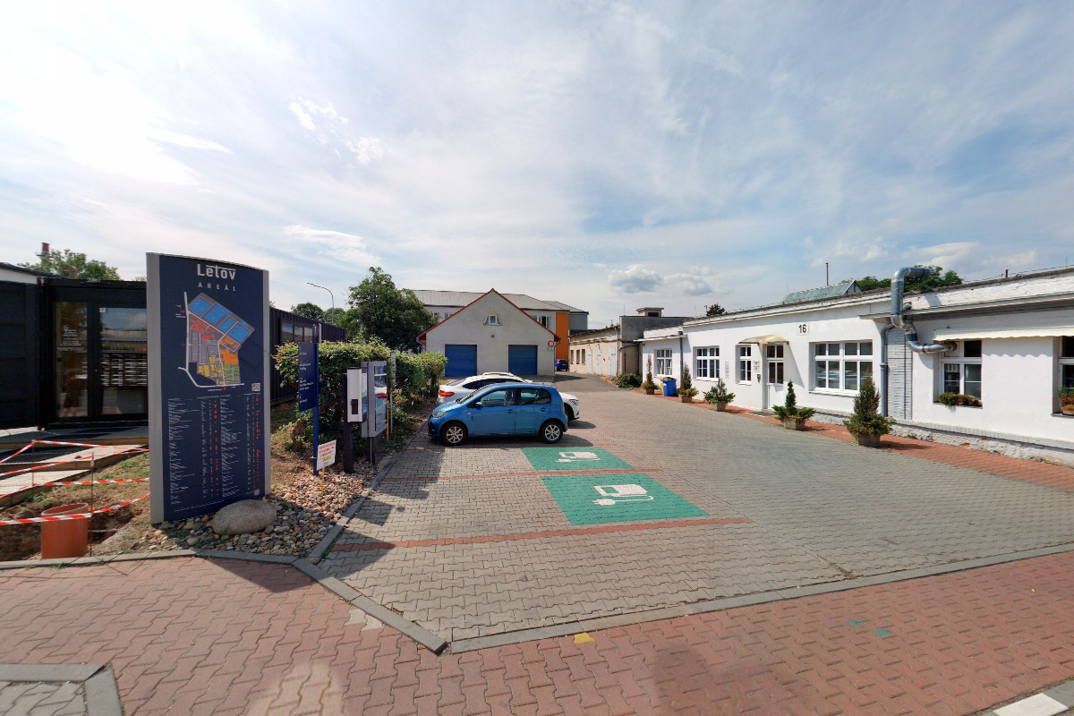 Dobíjecí stanice Polyfazer