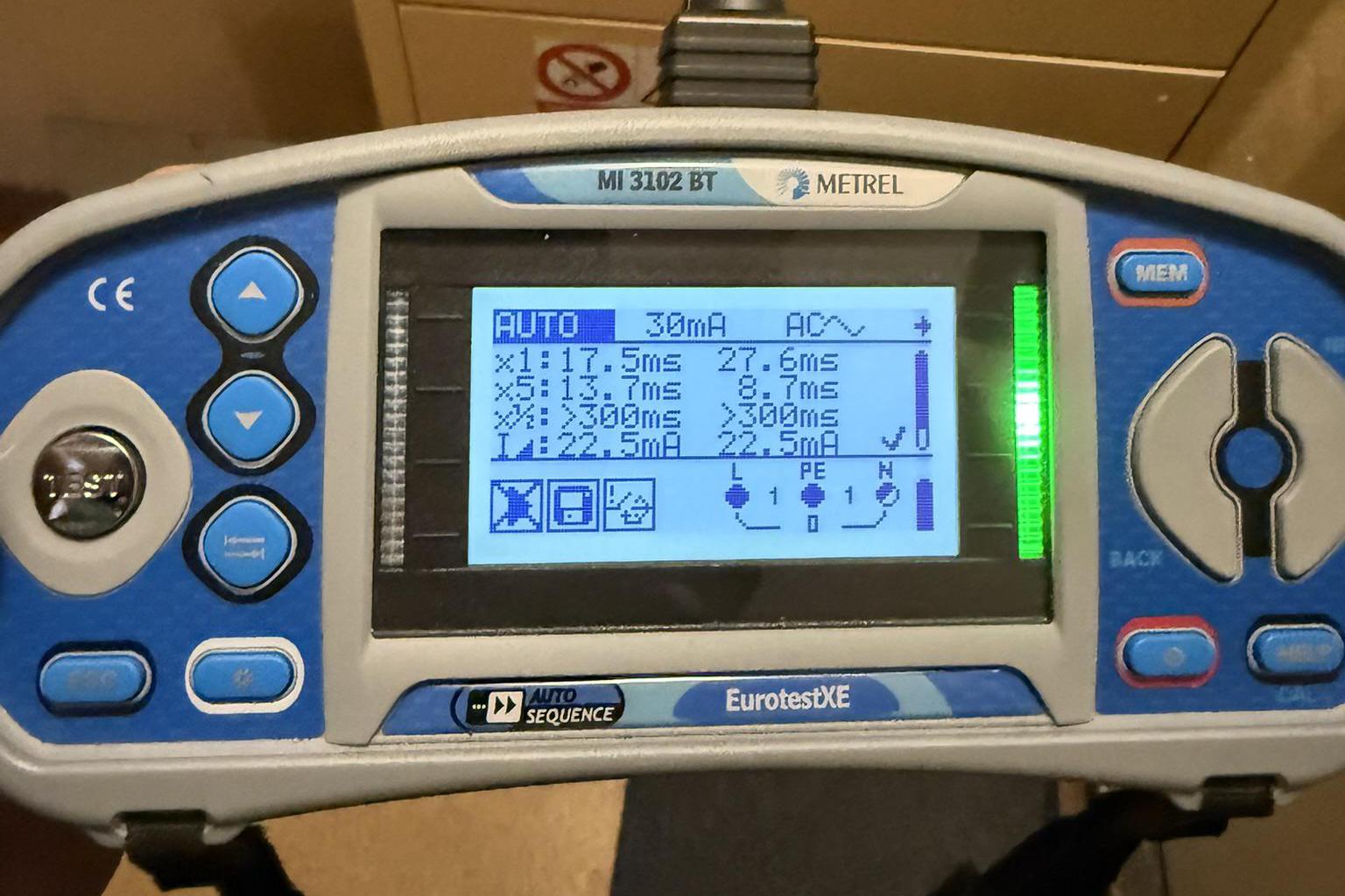 Revizní technik Milan Miklovič - elektro revize