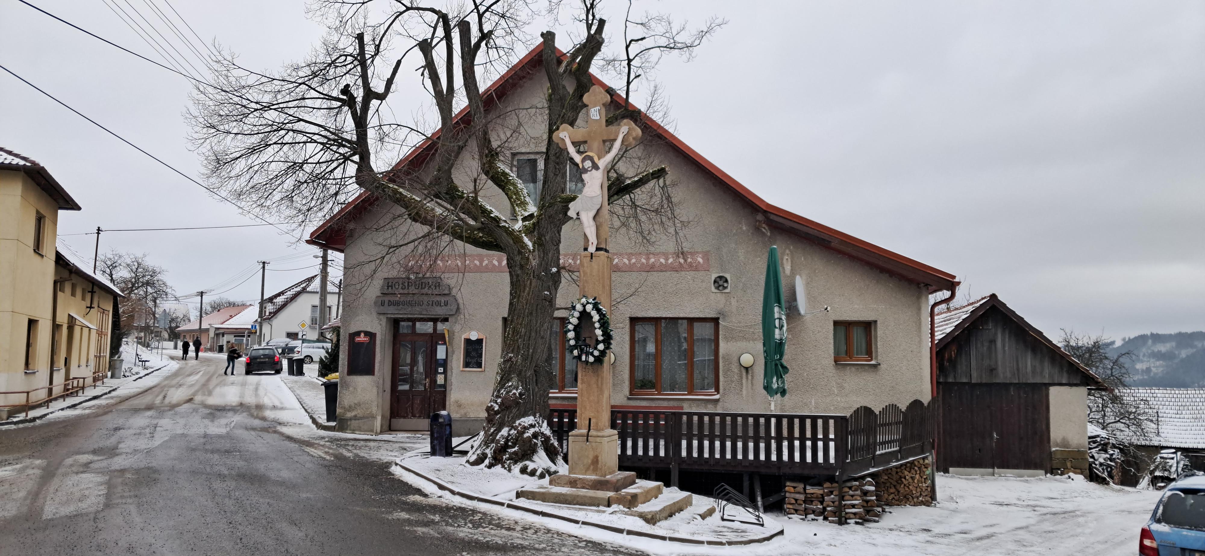 Hospůdka U Dubového stolu foto 2