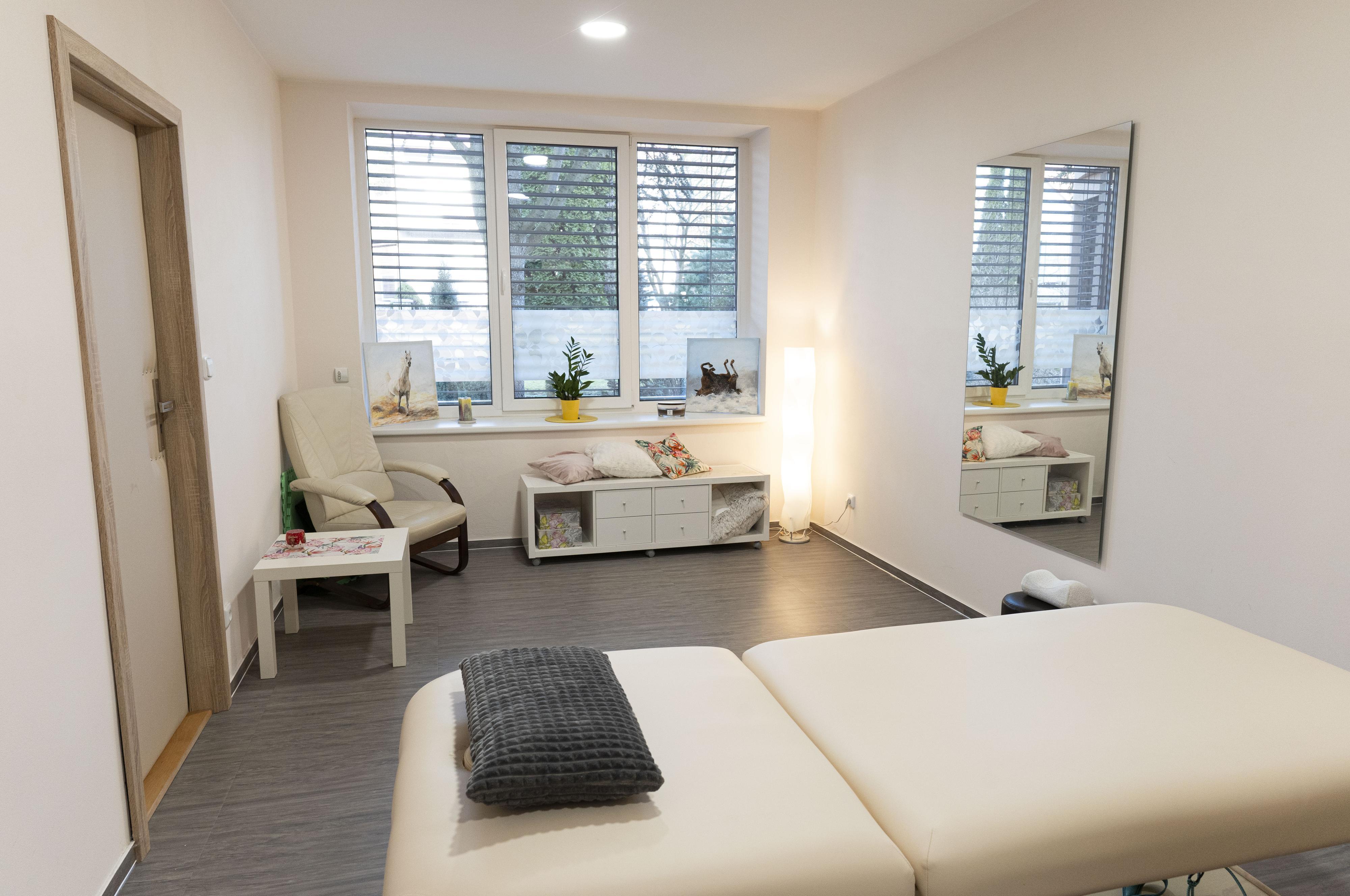 Masáže & cvičení REGENERA