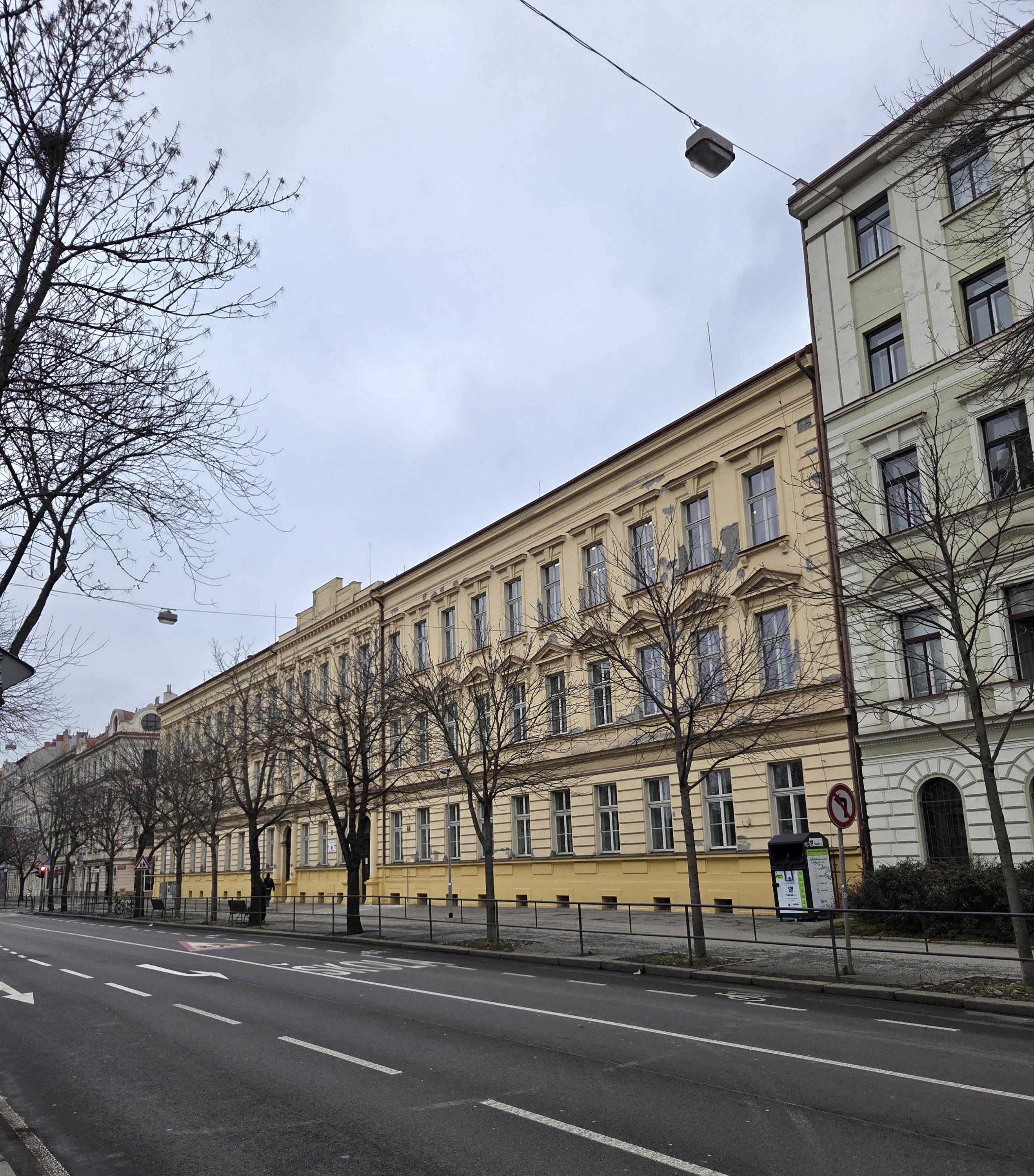 ZŠ Praha 7, Korunovační 8 foto 3