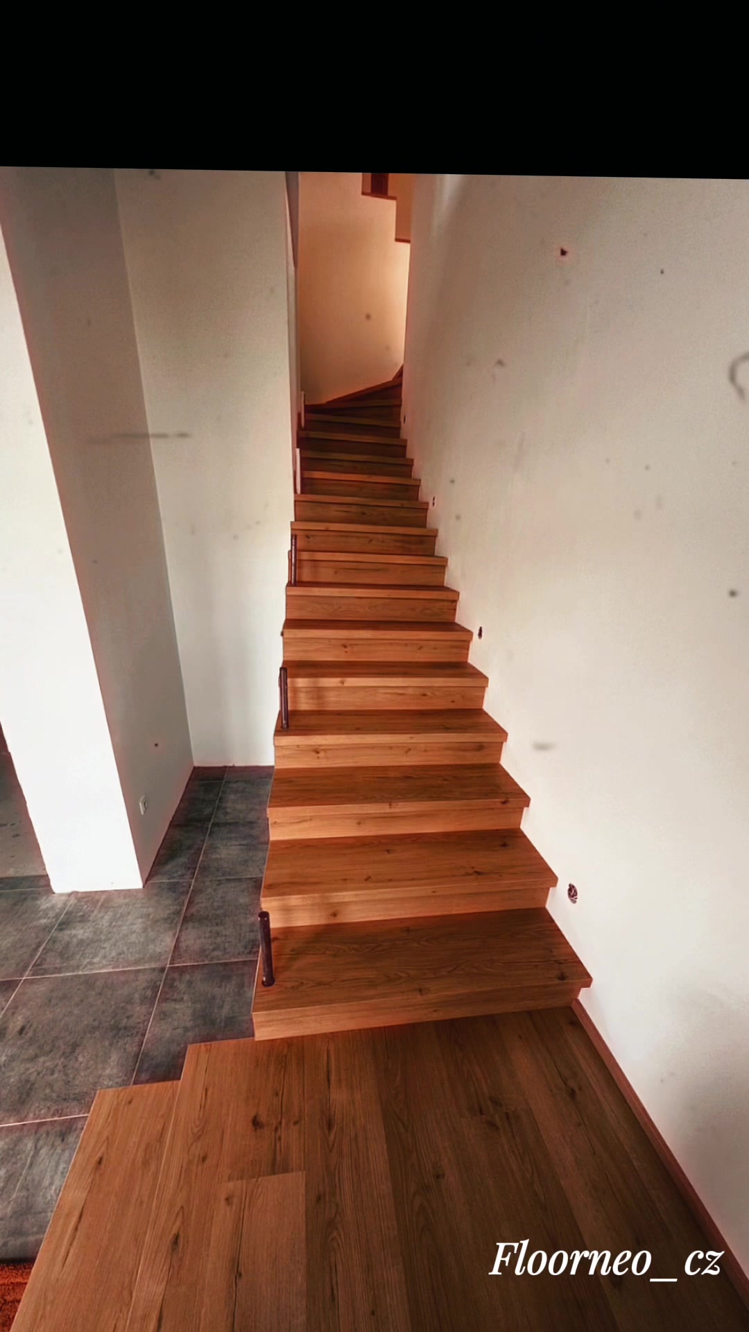Floorneo foto 2 (náhled videa)