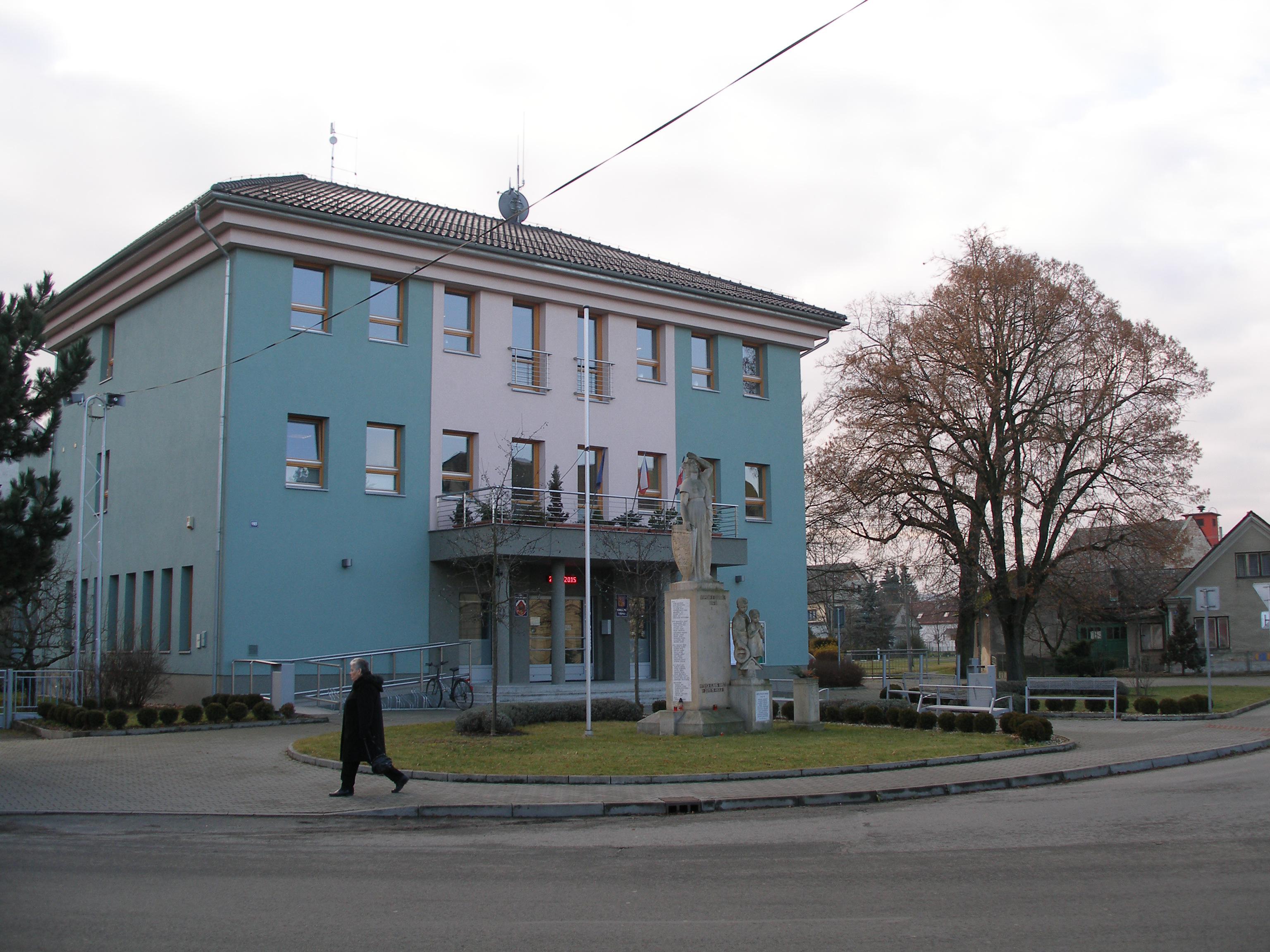 Postřelmov - obecní úřad foto 2