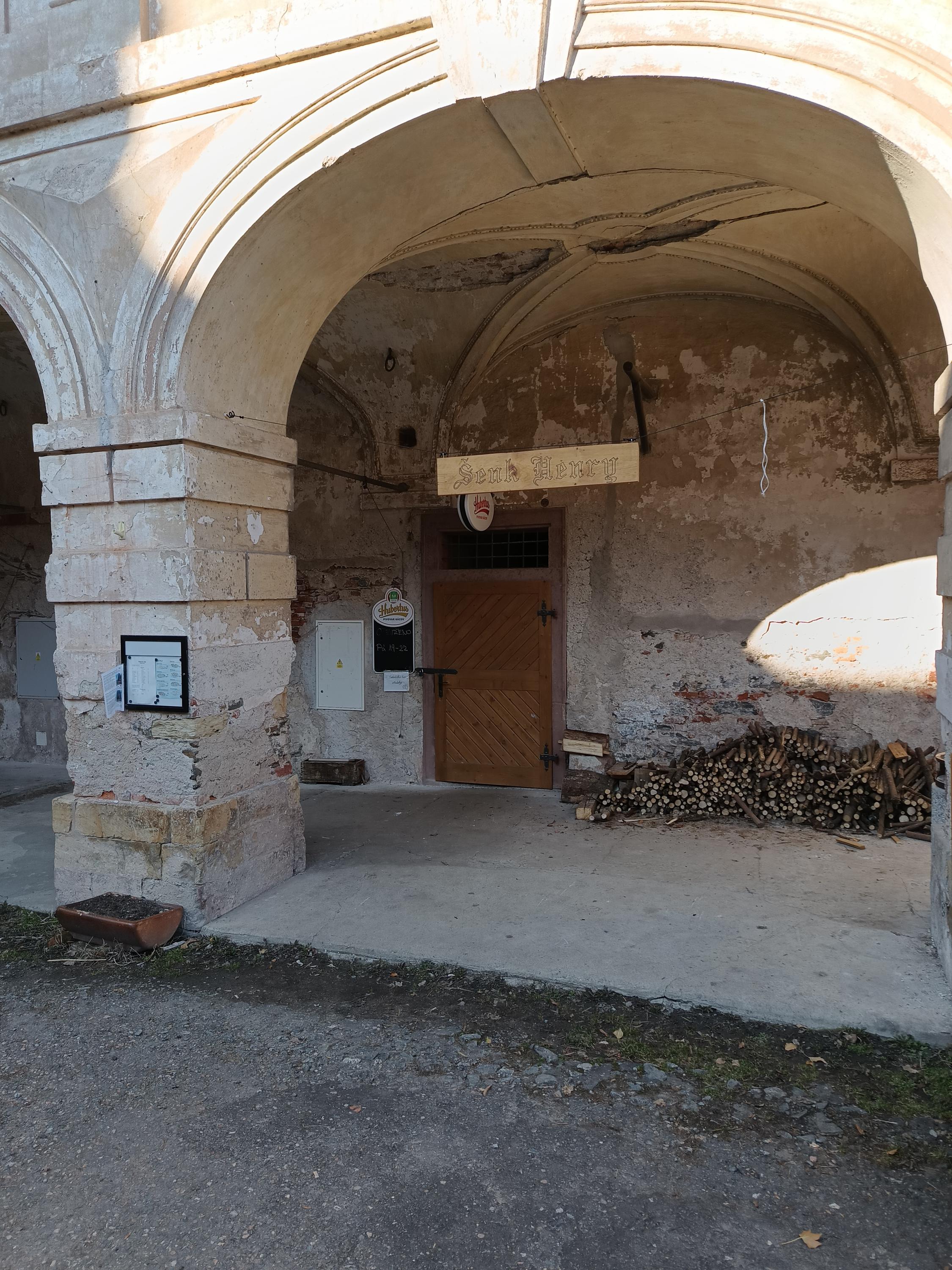 Zámecký šenk foto 2