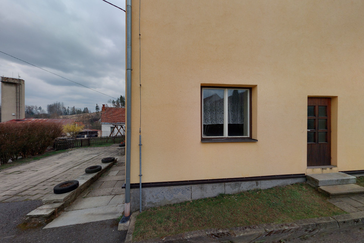Doupě - obecní úřad foto 3
