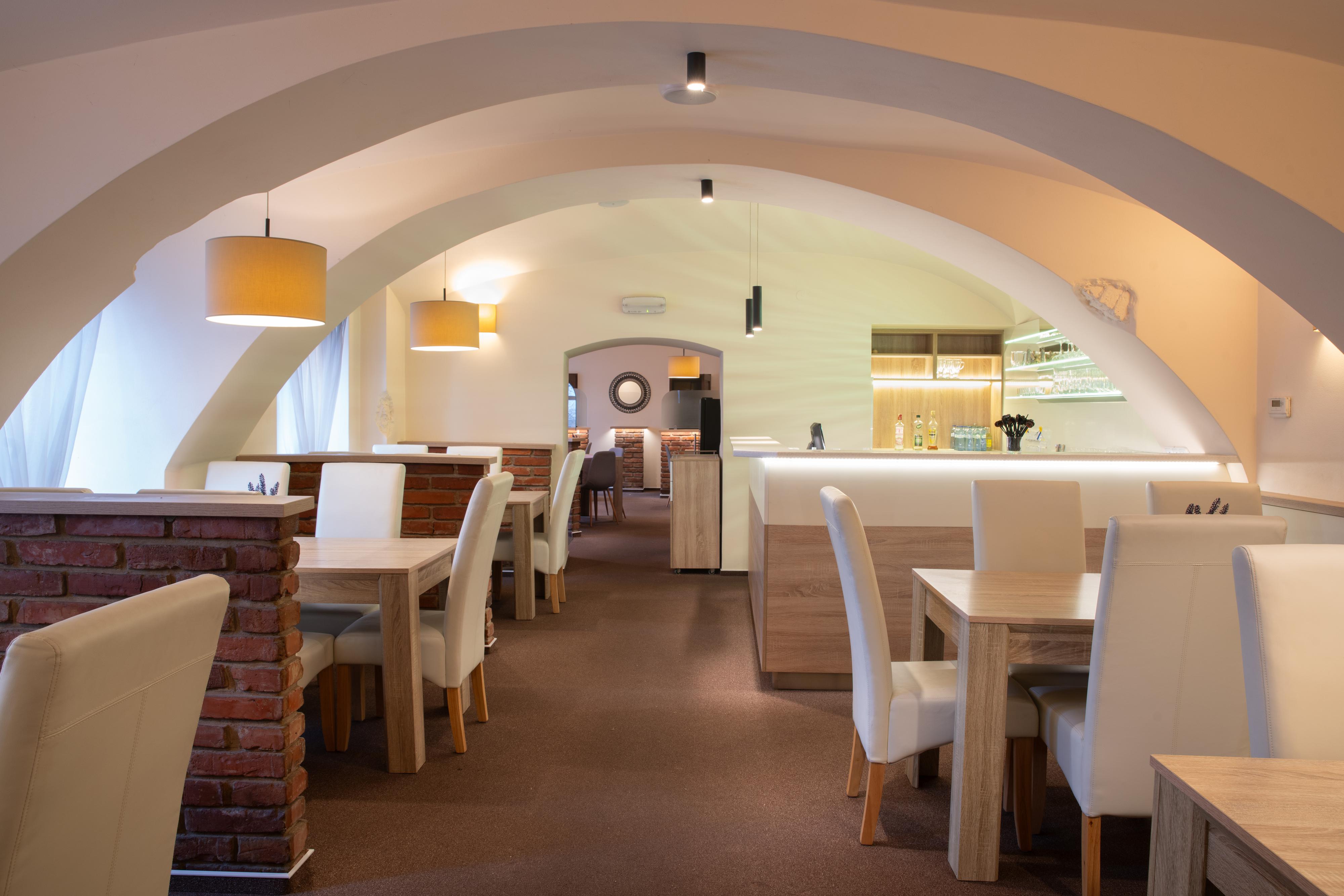 Restaurace DK "U Trpaslíka"