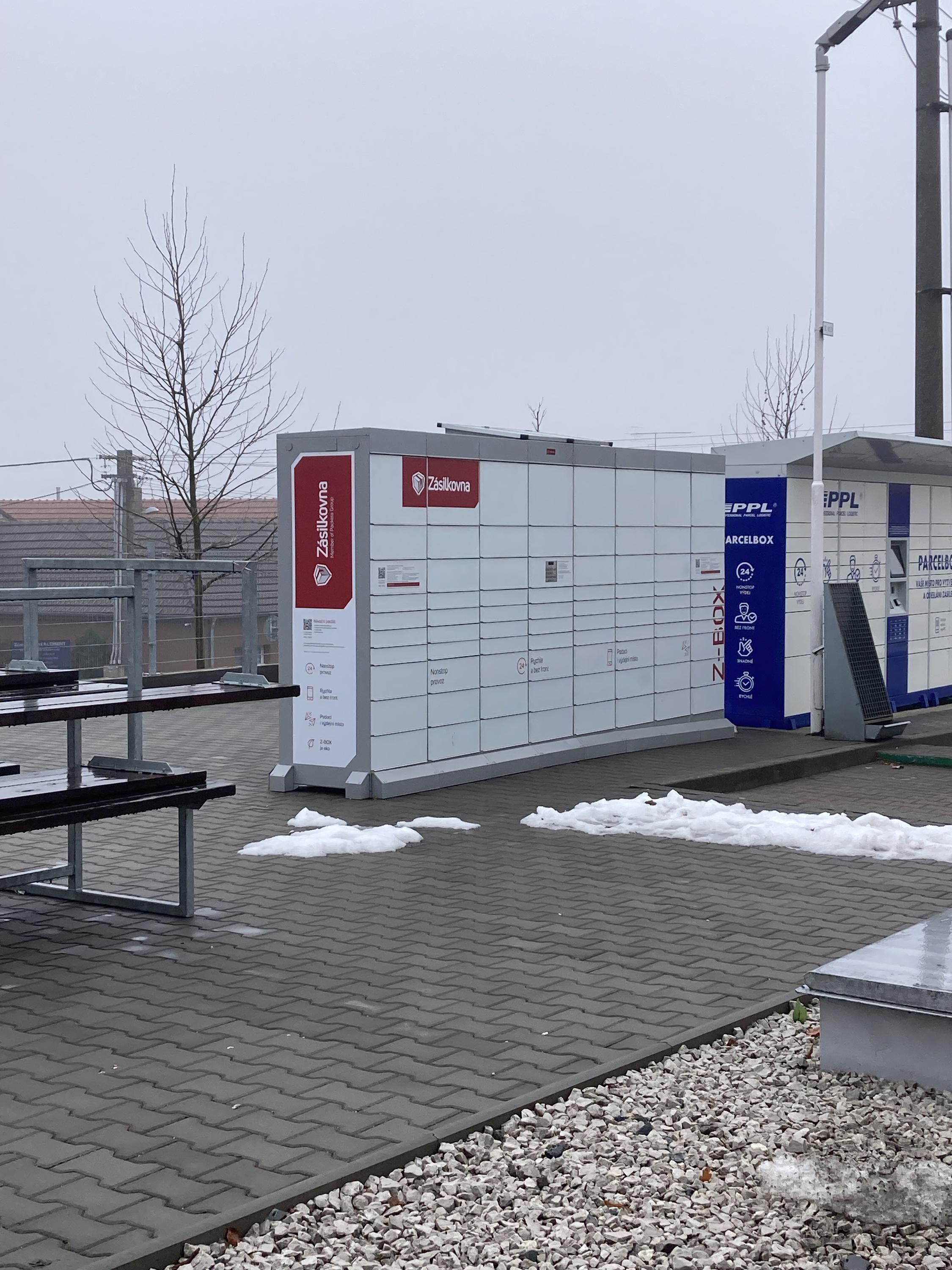 Z-BOX foto 1