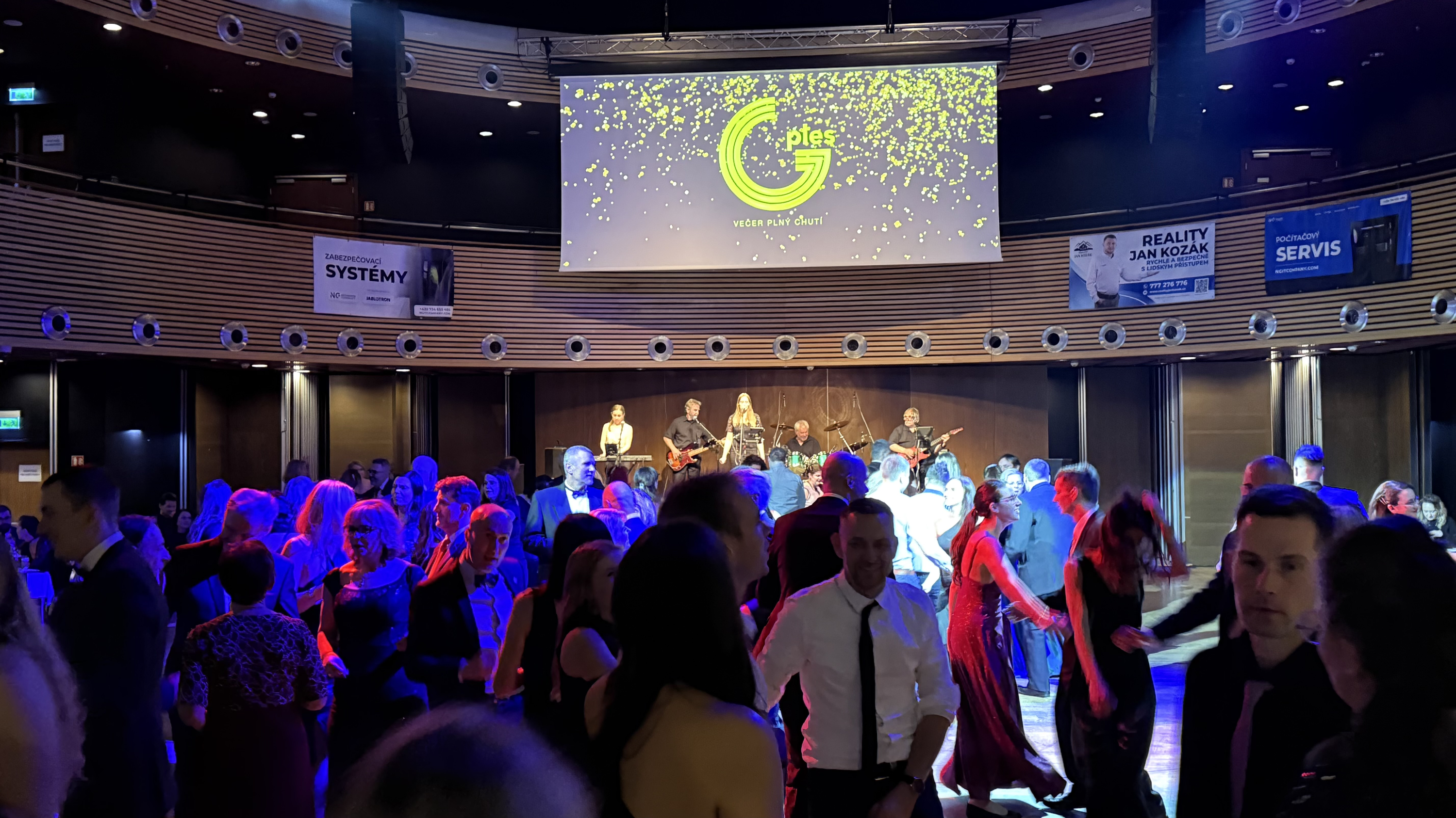 Kapela Skelet foto 3