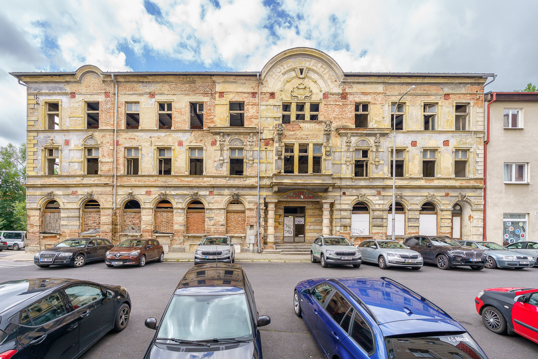 Víceúčelová stavba v Sokolově, centrum města