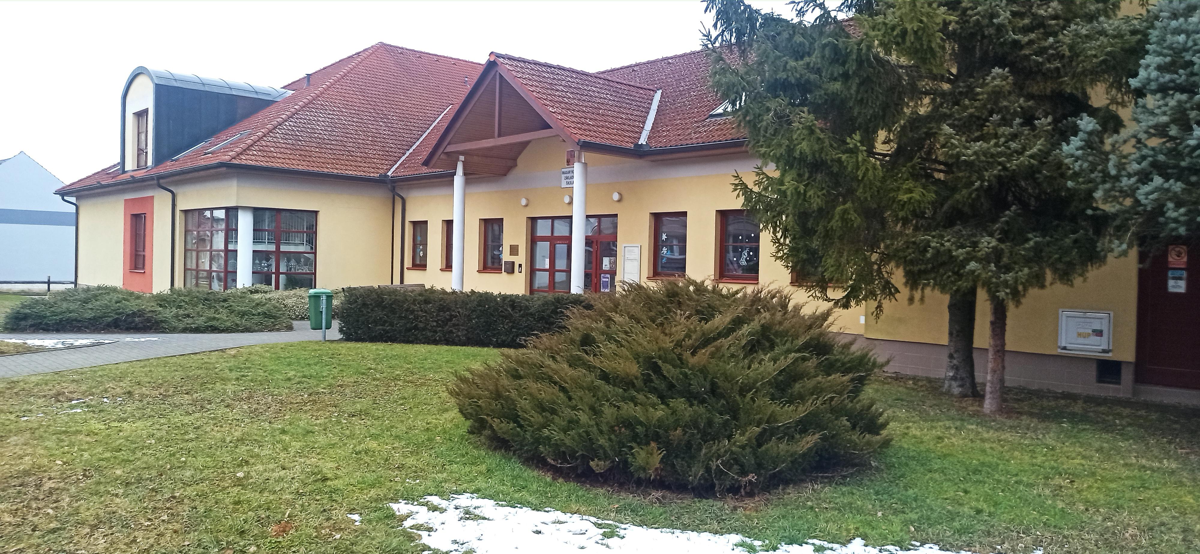Masarykova ZŠ Velká nad Veličkou foto 5