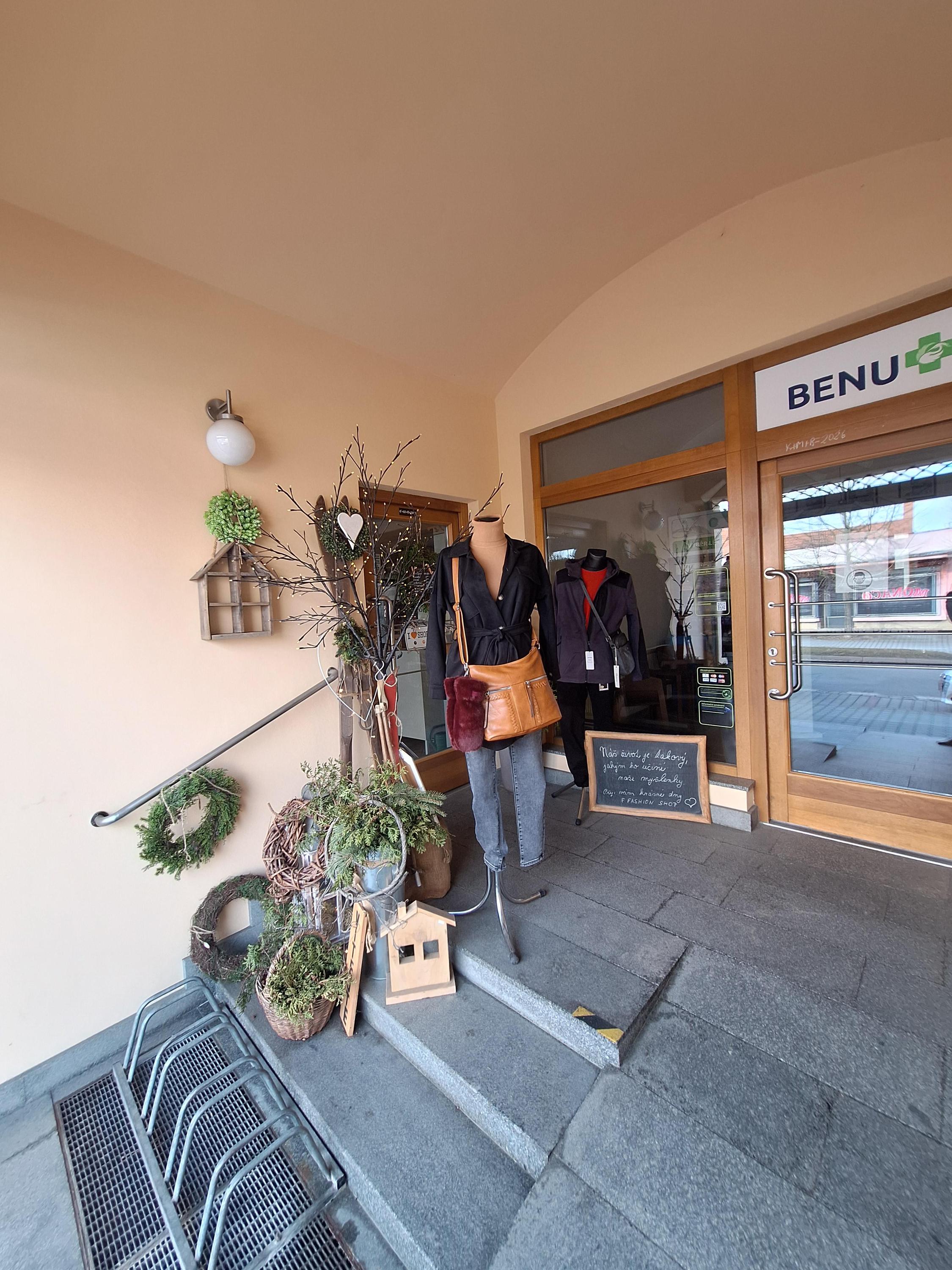 Fashion shop móda & doplňky foto 2