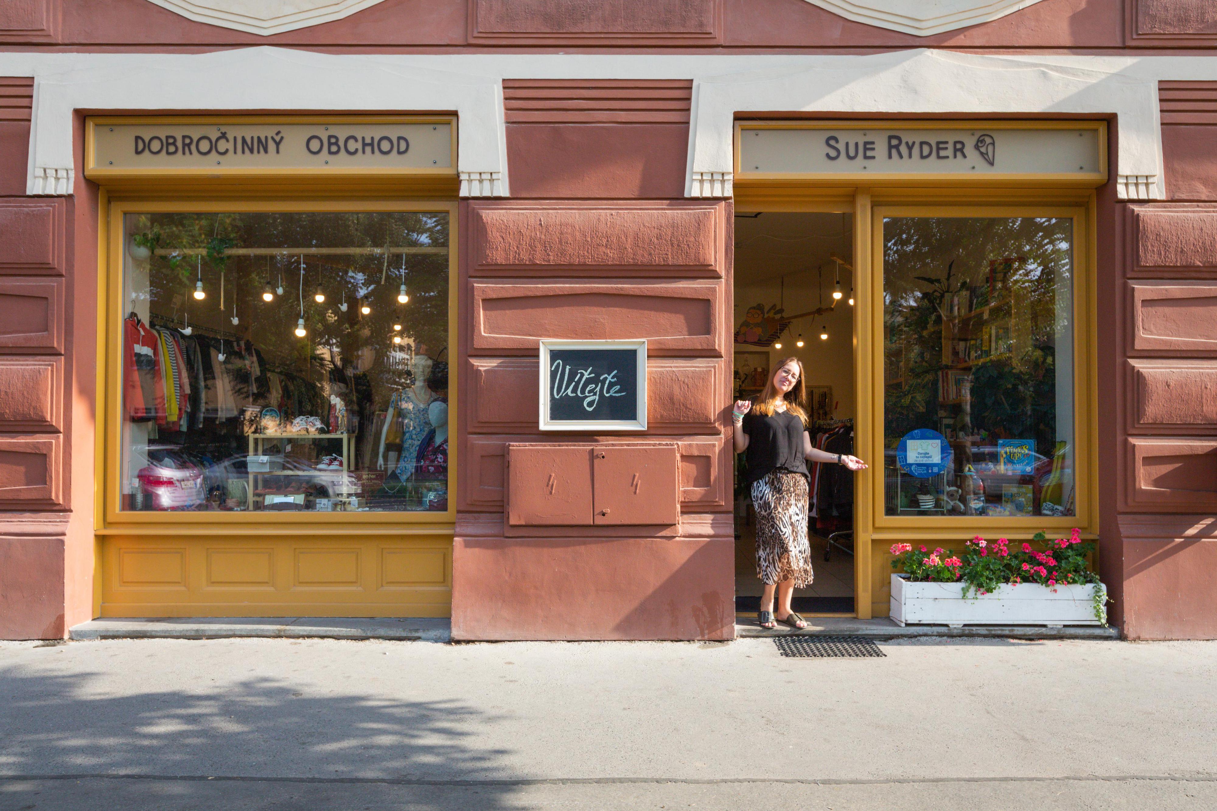Dobročinný obchod Sue Ryder foto 5