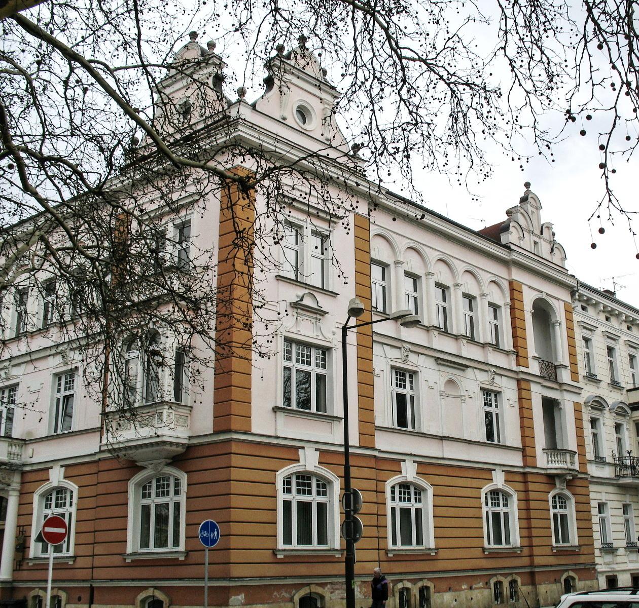 Hradecká stomatologie, s.r.o. foto 2