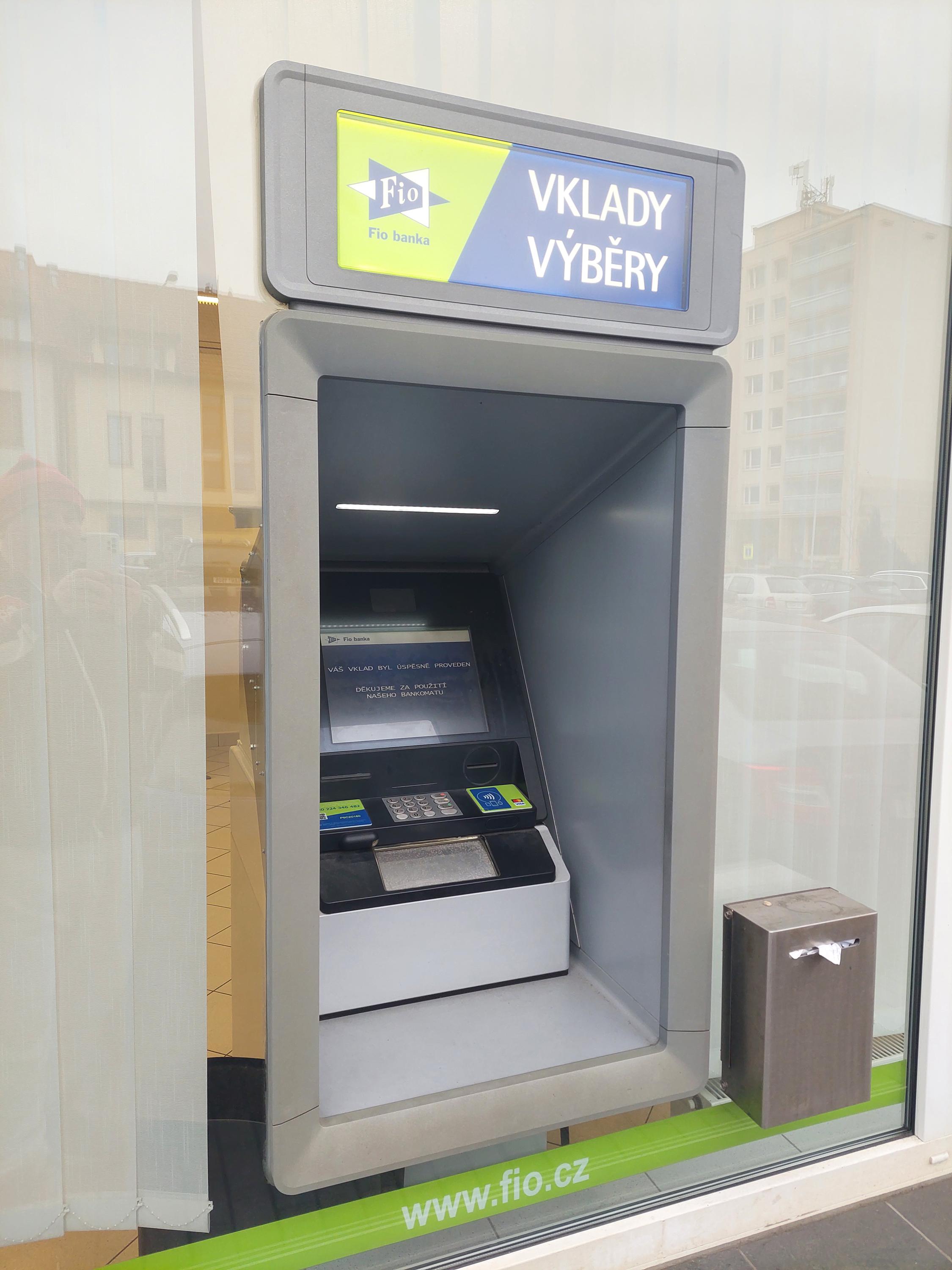 Bankomat Fio banky foto 2