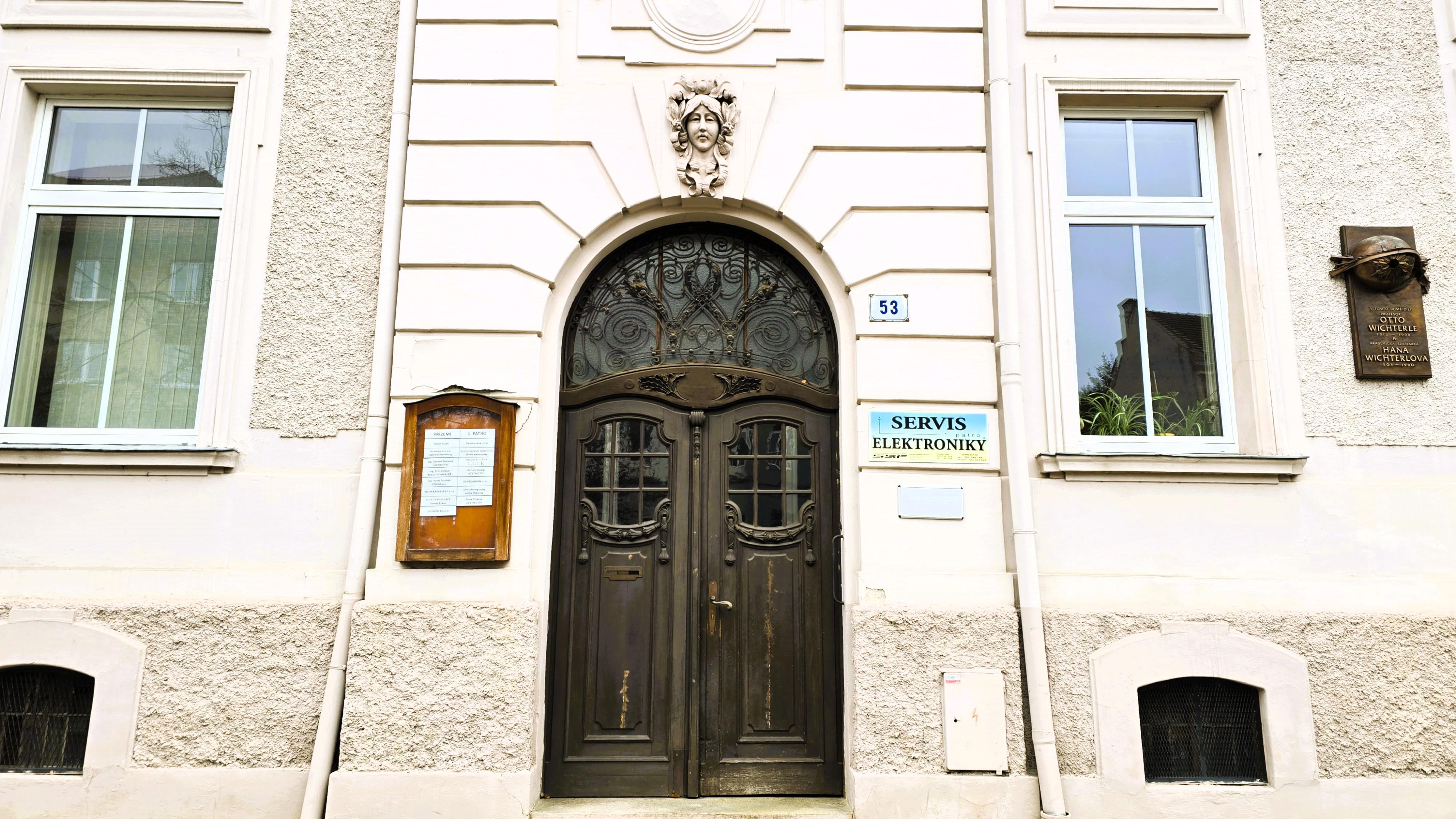 Servisní středisko notebooků foto 2