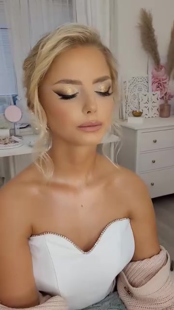 Make-up Ludmila Škvorová foto 2 (náhled videa)