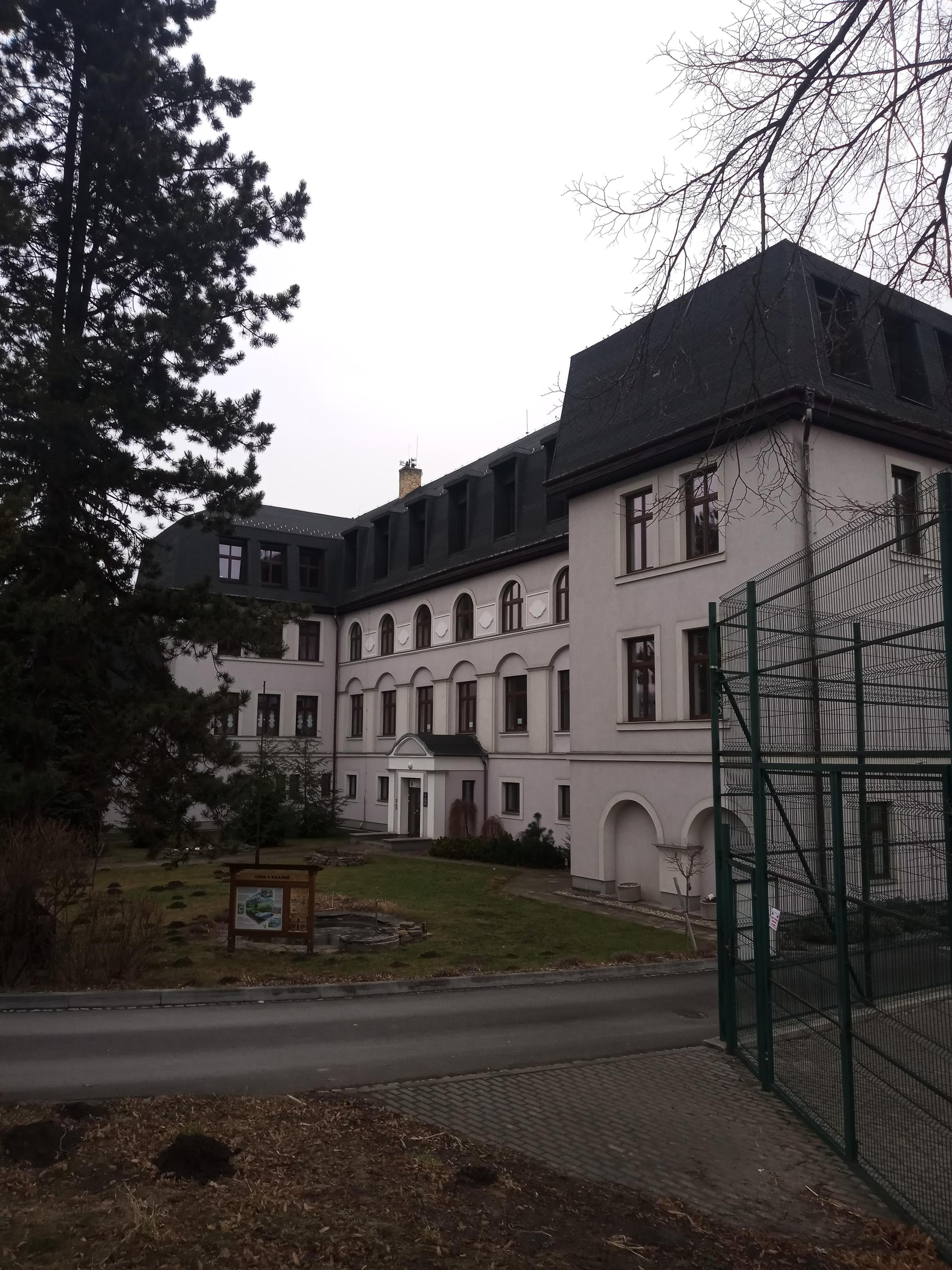 ZŠ Hradec nad Moravicí, Opavská foto 2