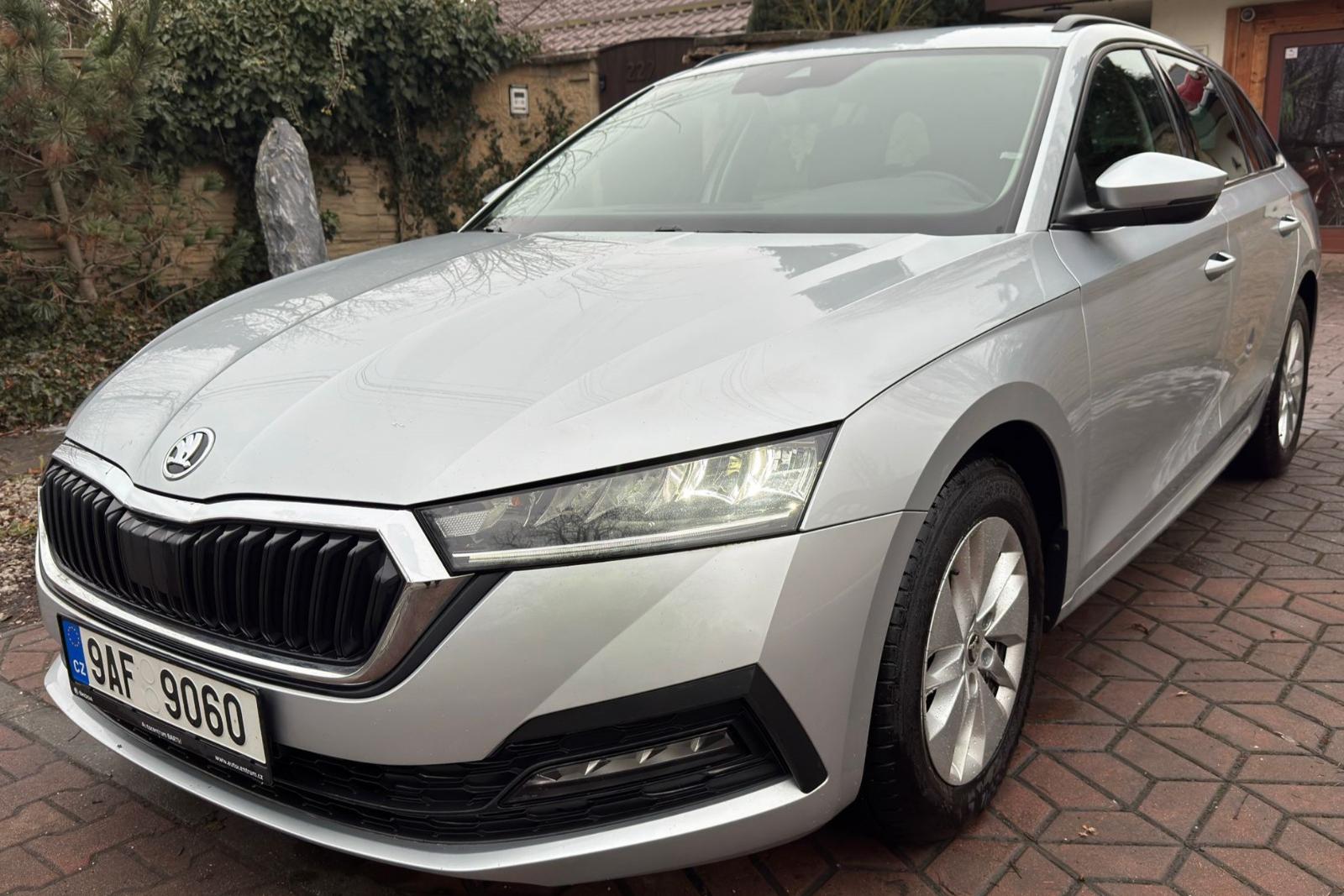 Škoda Octavia 1.5TSi NEBOURÁNO ČR 1.MAJITEL DPH