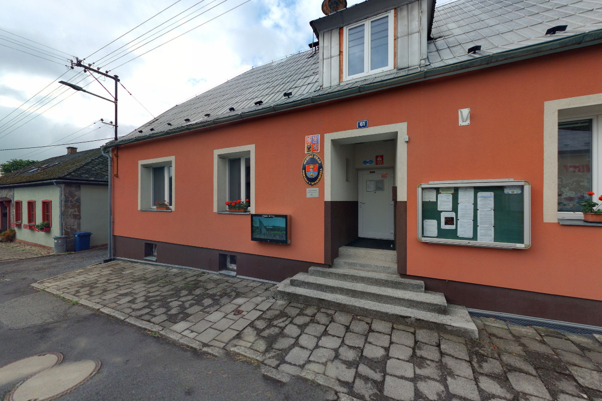 Domašov u Šternberka - obecní úřad foto 2