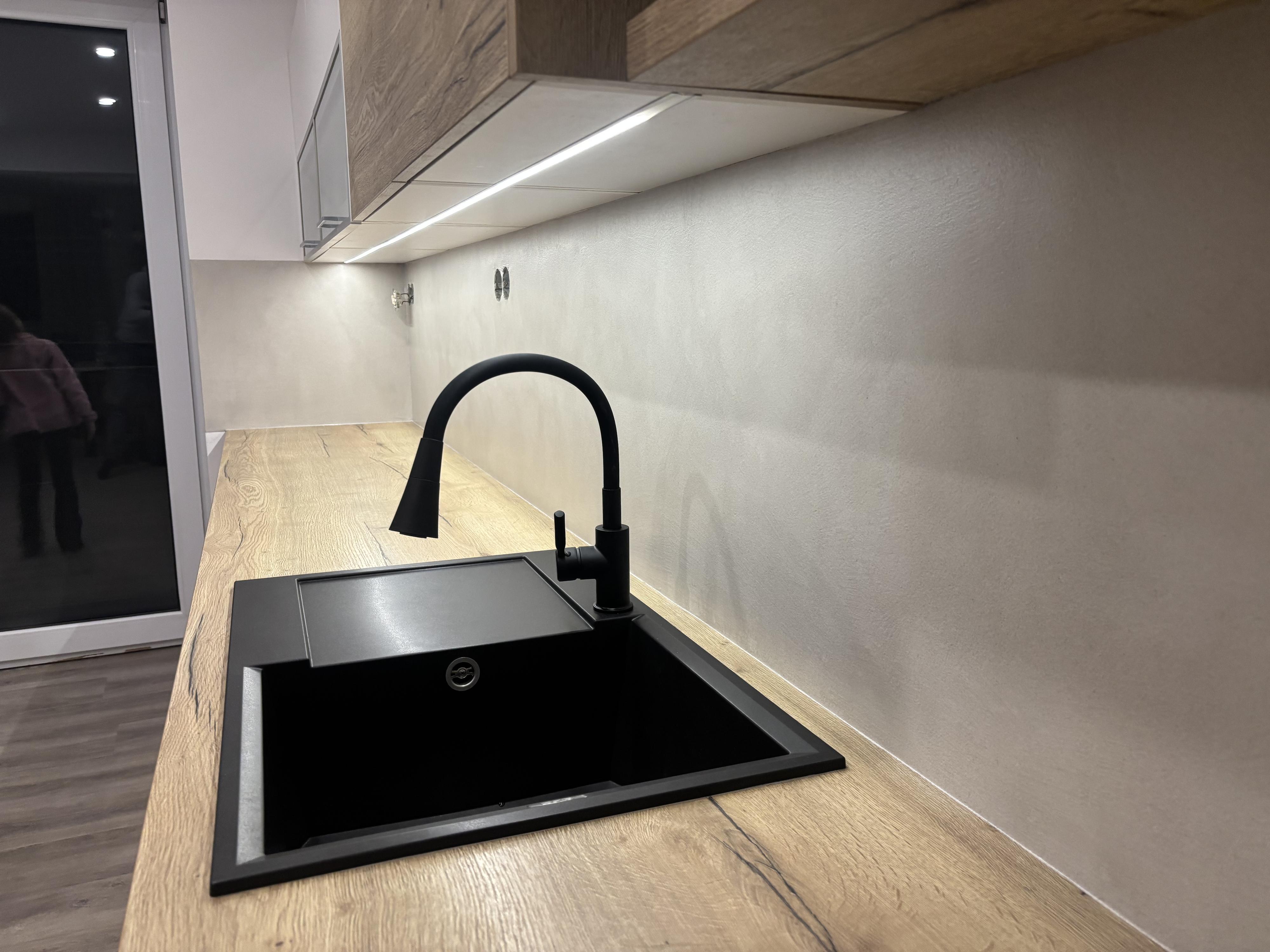 Zednické a obkladačské práce Holoubek