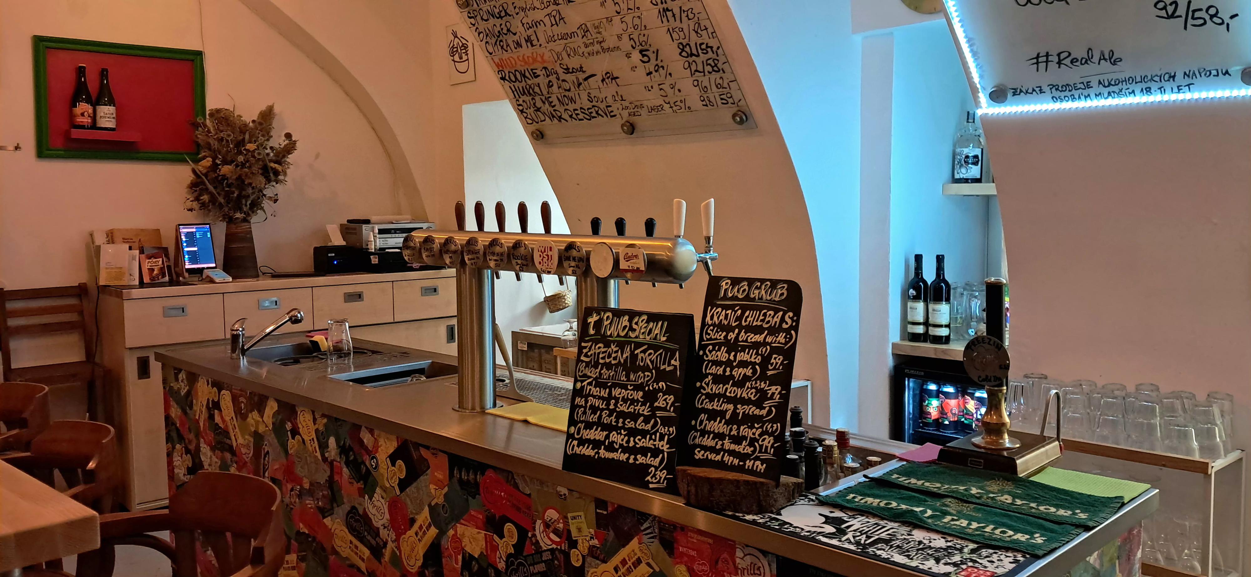 t PUUB, pivovarský výčep THRILLS brewery tap foto 4