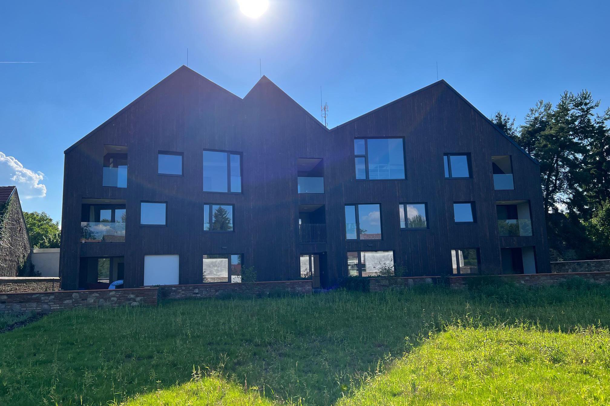 Prodej nemovitostí - domy, byty, pozemky, komerce