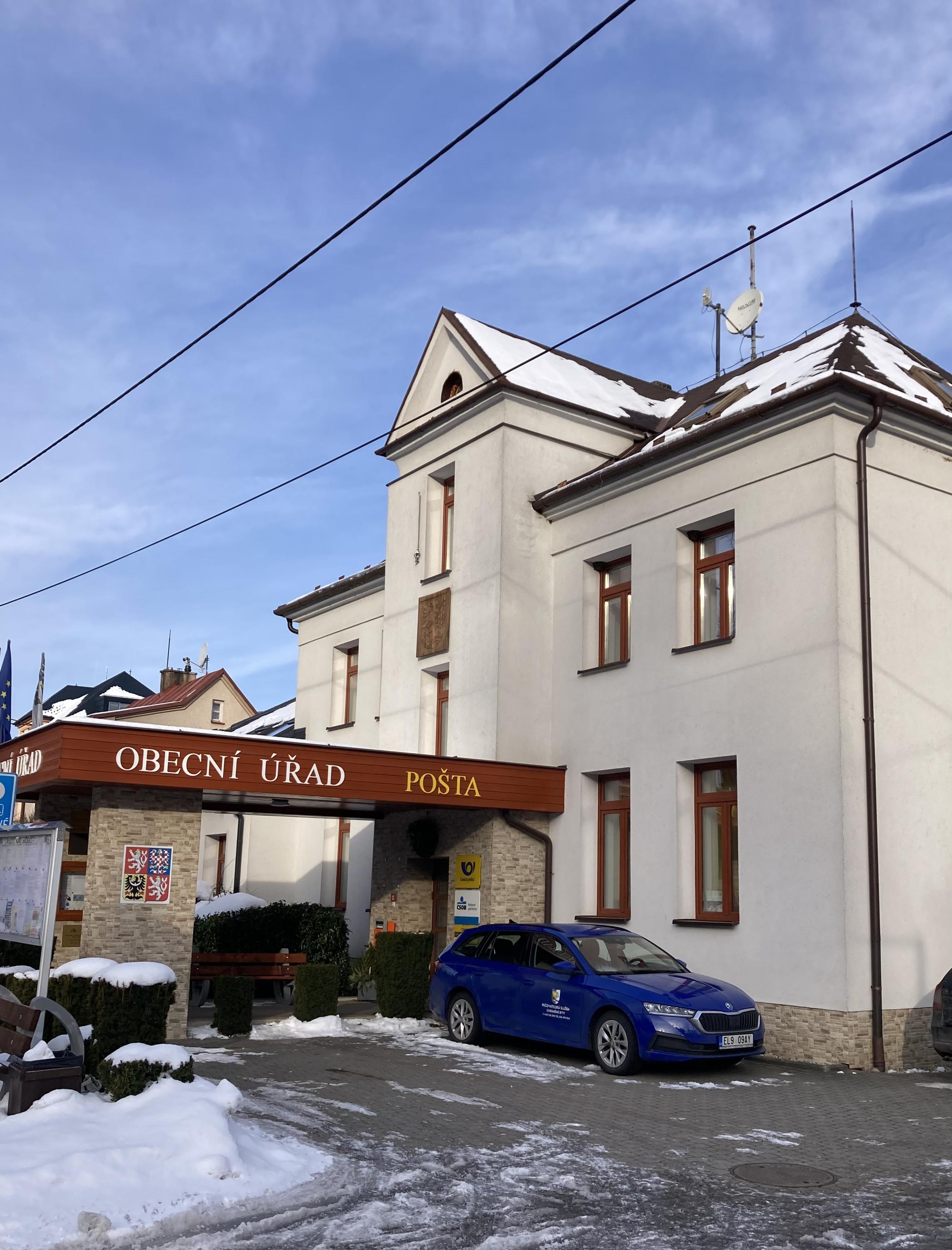 Dolní Lomná - obecní úřad foto 5