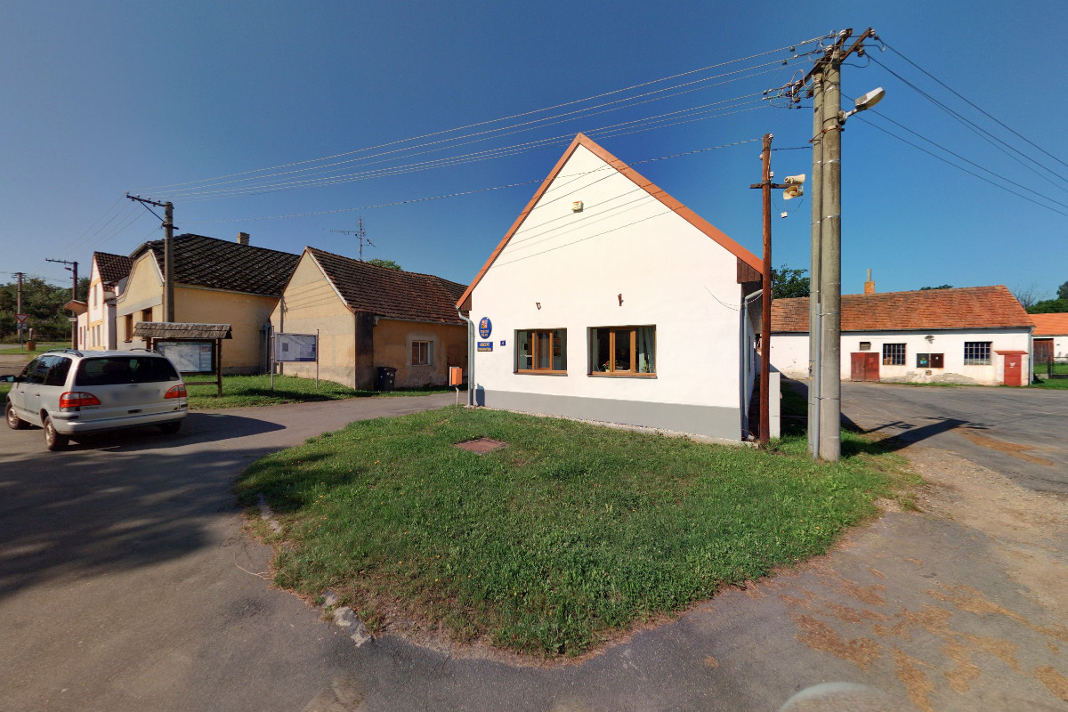 Dunajovice - obecní úřad foto 1