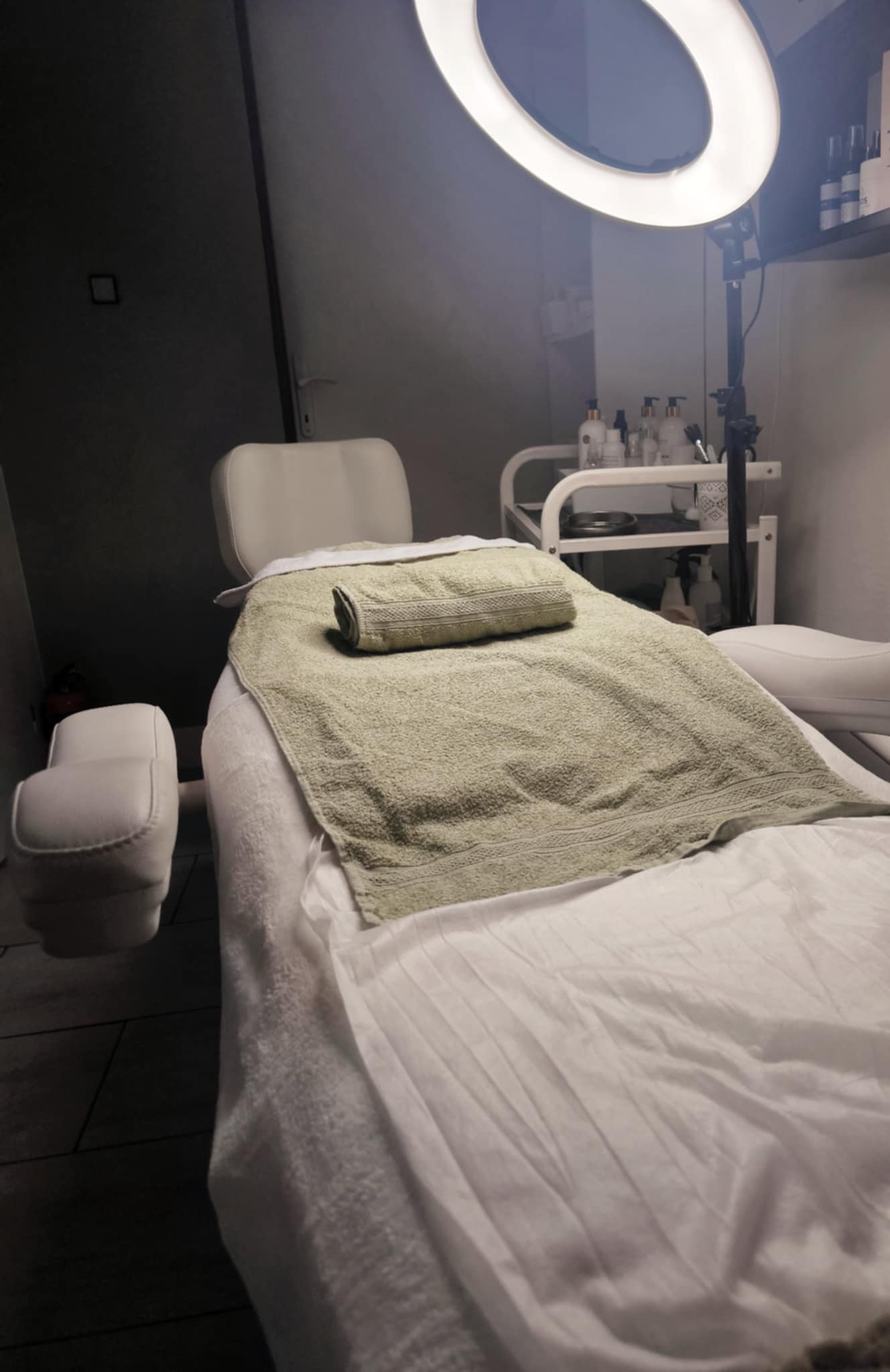Salon Nikol foto 2