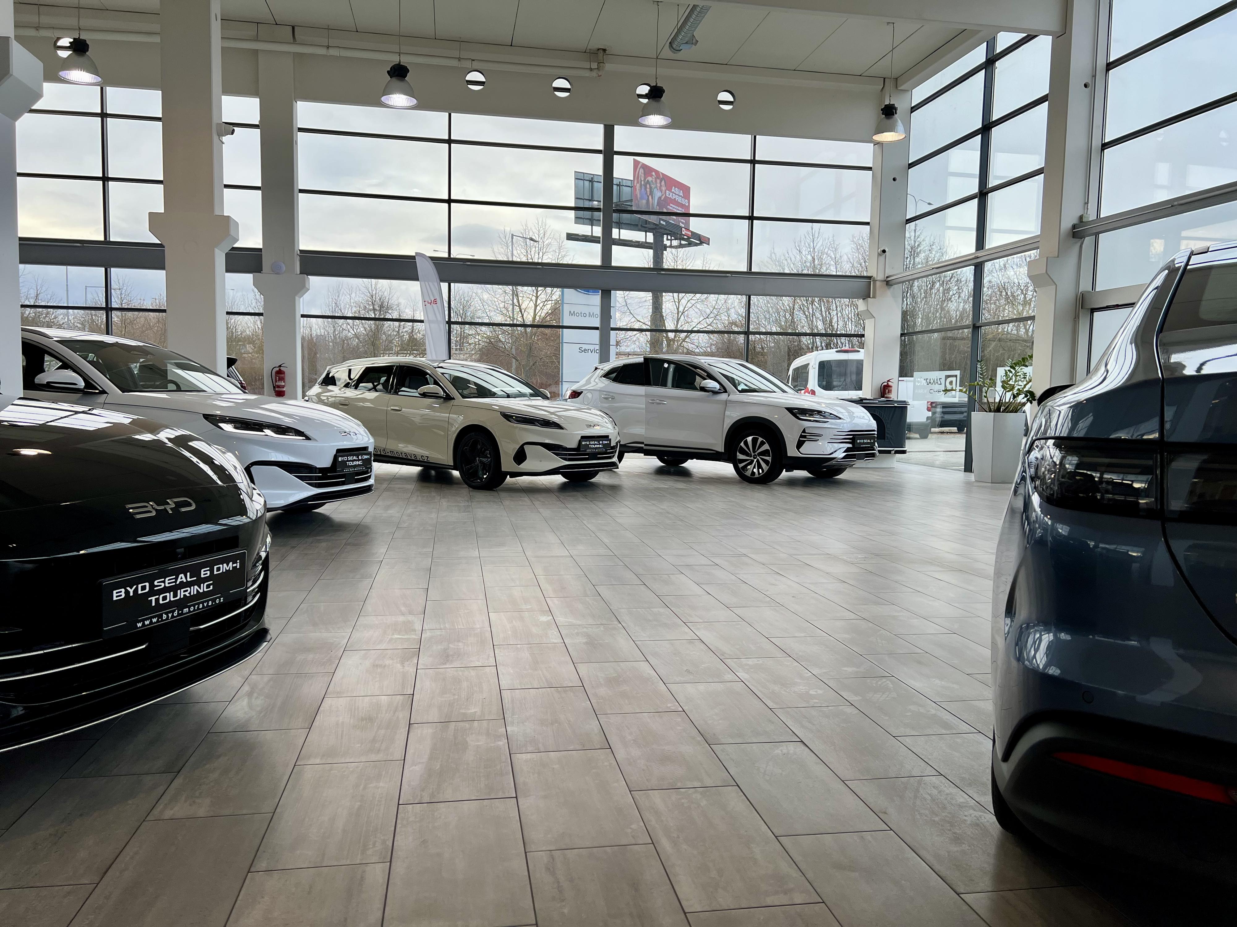 MOTO MORAVA s.r.o. - automobily BYD foto 2
