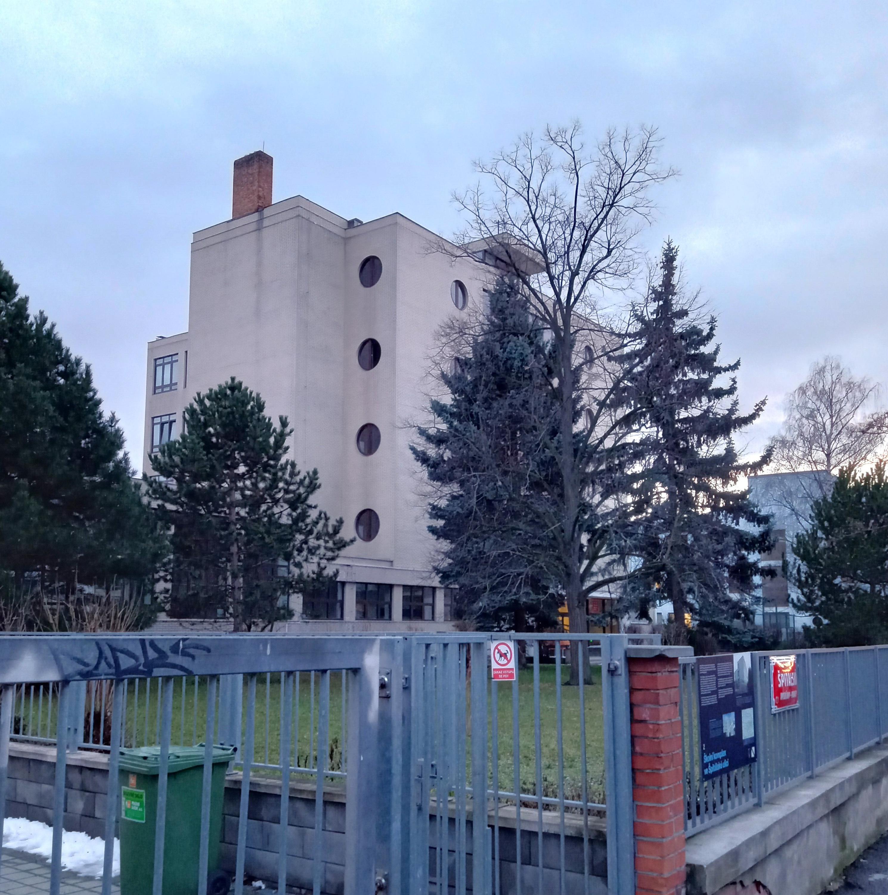 Gymnázium Praha 9, Špitálská foto 4