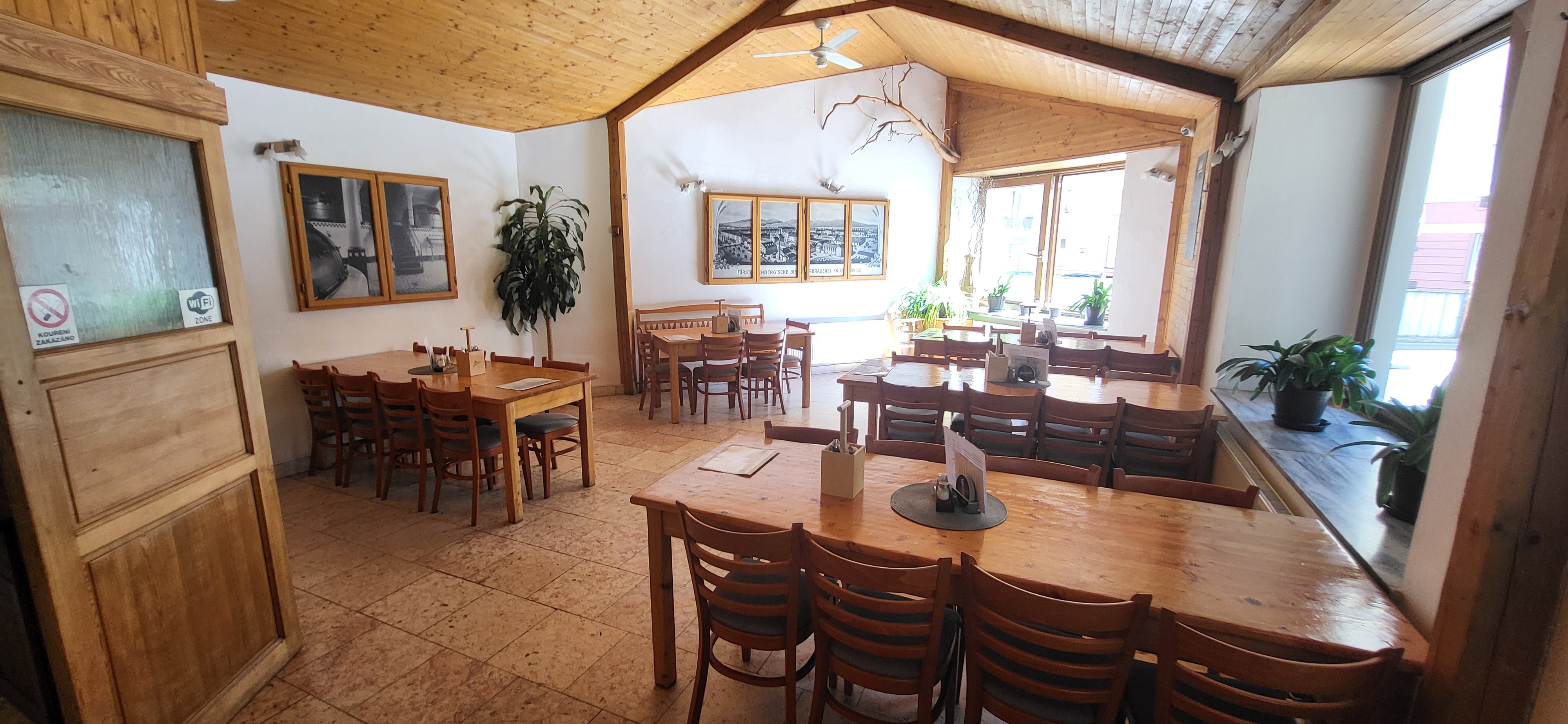 Restaurace Krušovická chalupa foto 3