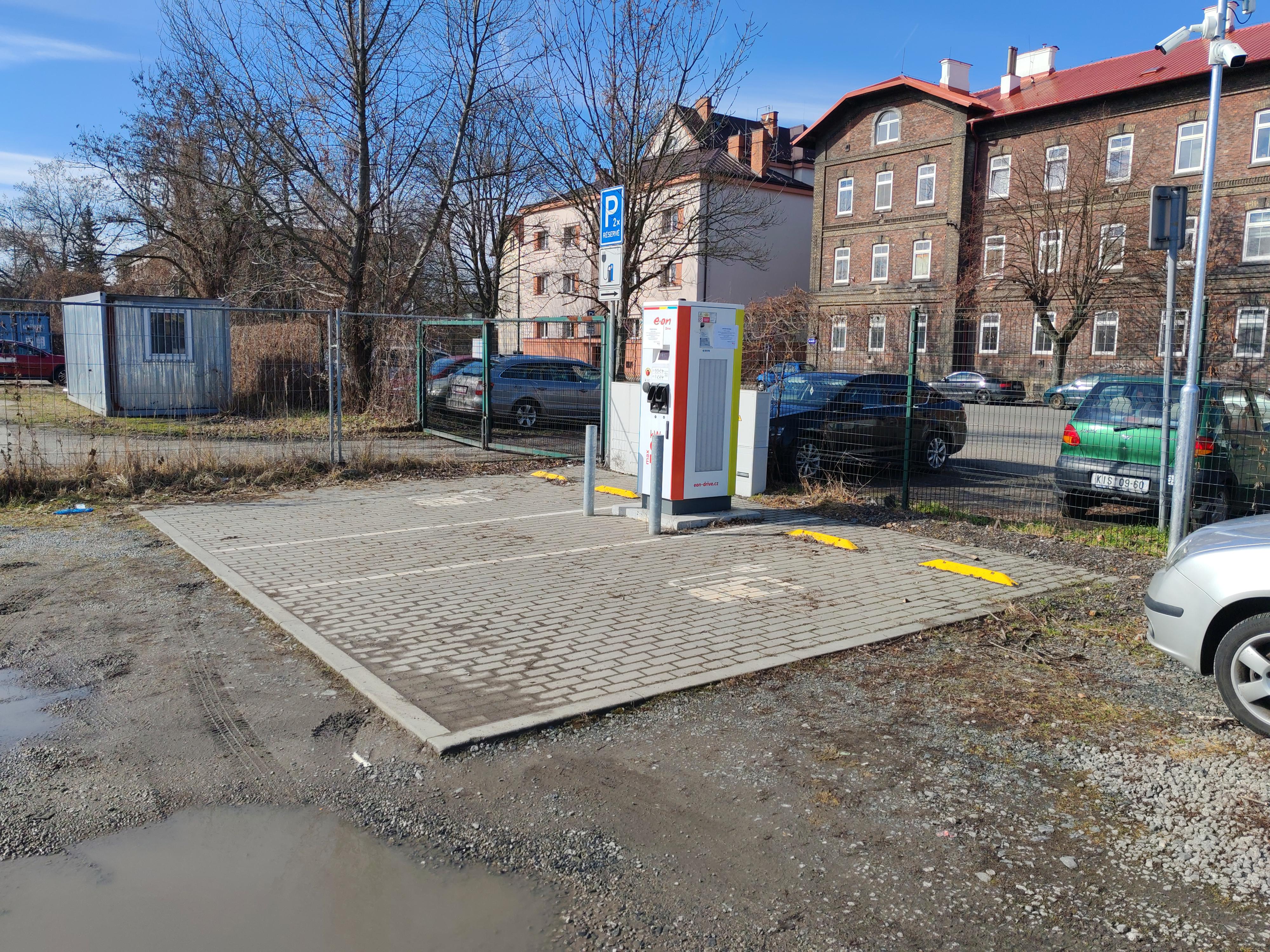 Dobíjecí stanice E.ON Drive