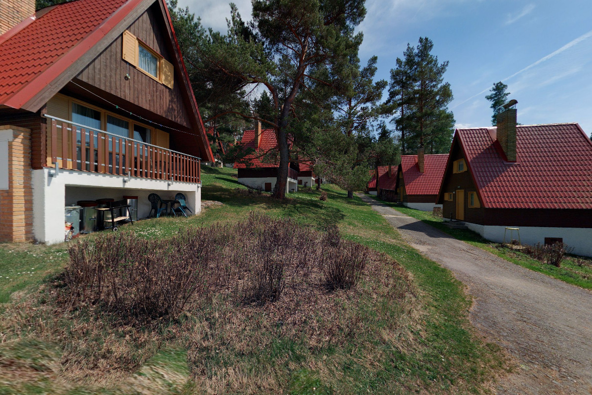 Chaty u lesa Jenišov