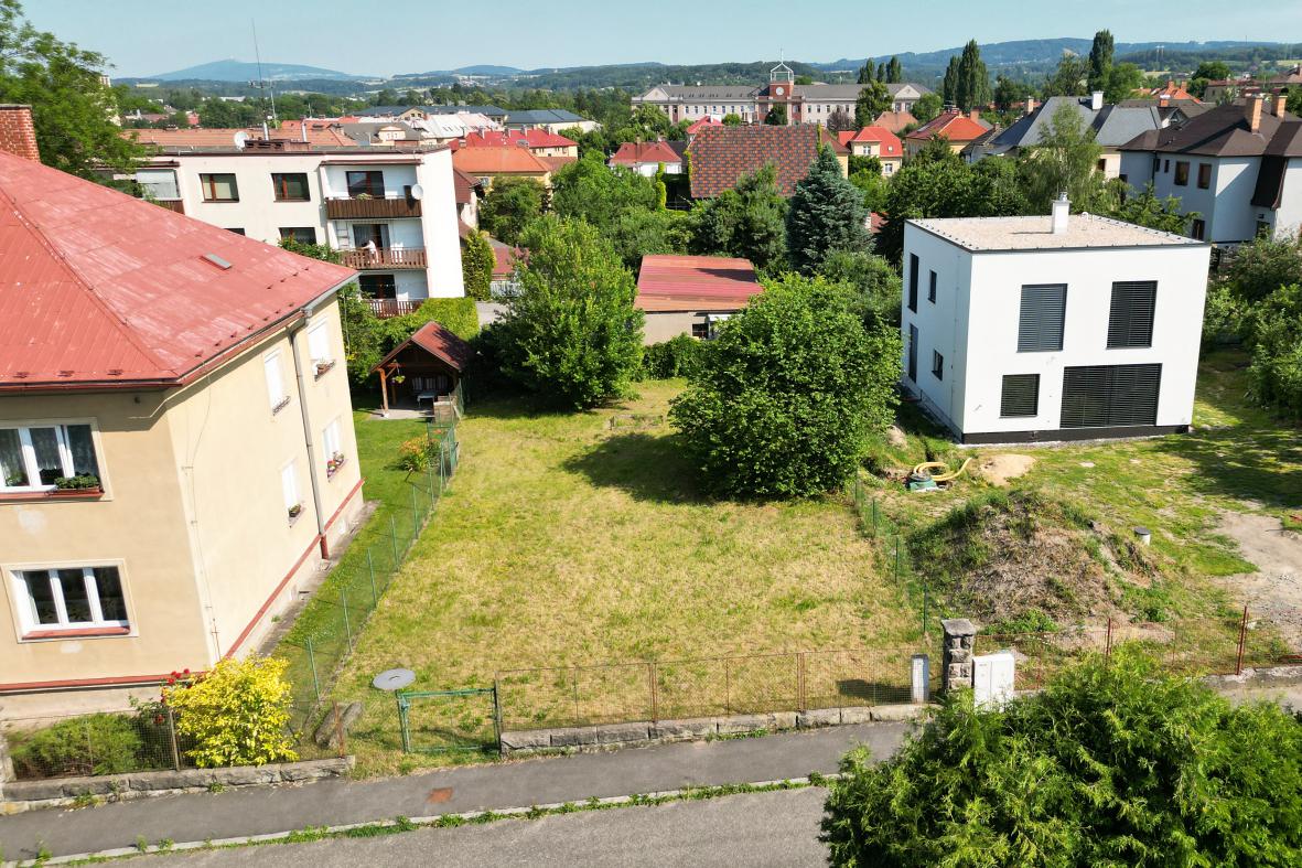 Prodej stavebního pozemku pro činžovní dům