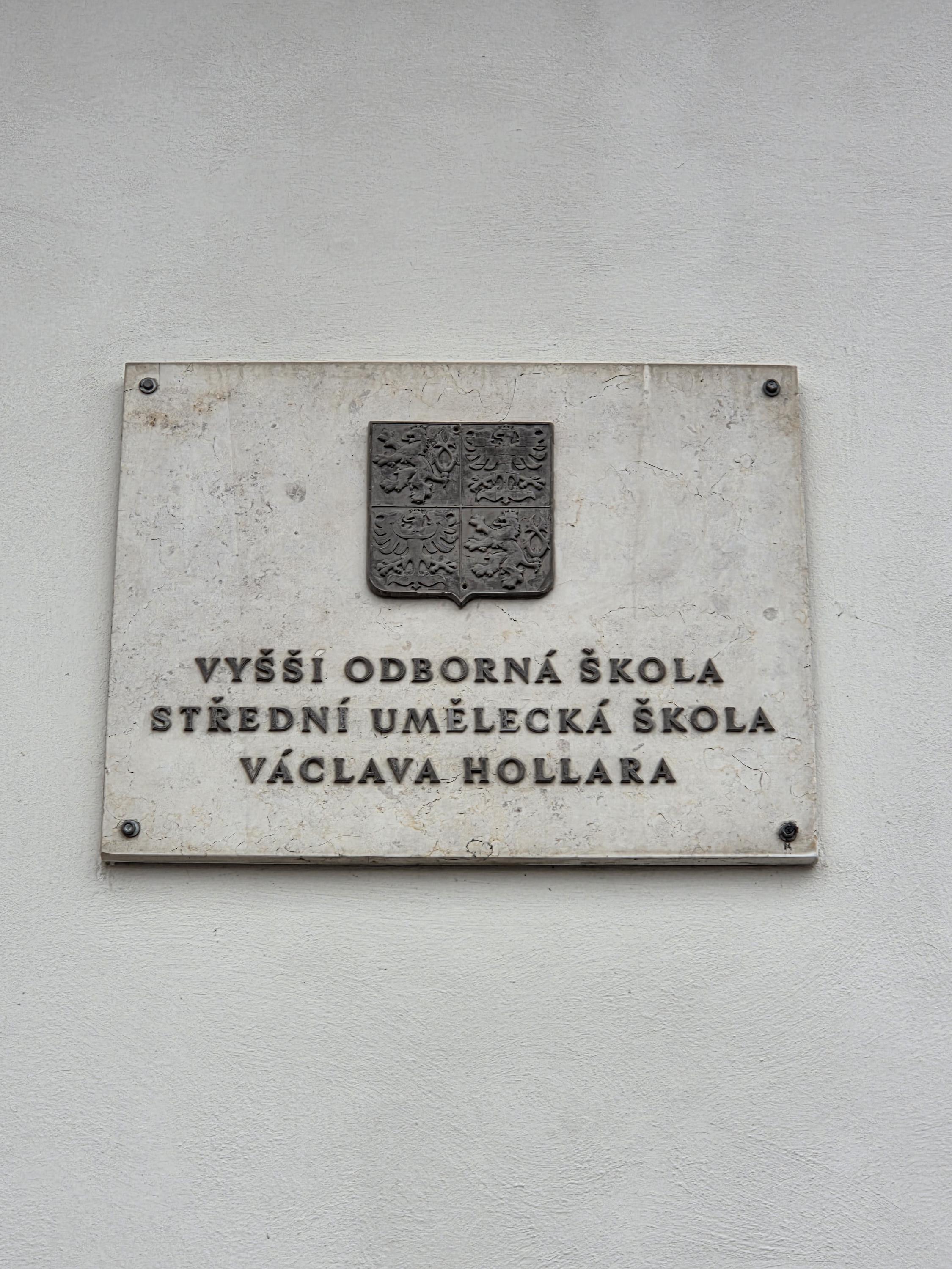 Vyšší umělecká škola Václava Hollara foto 2