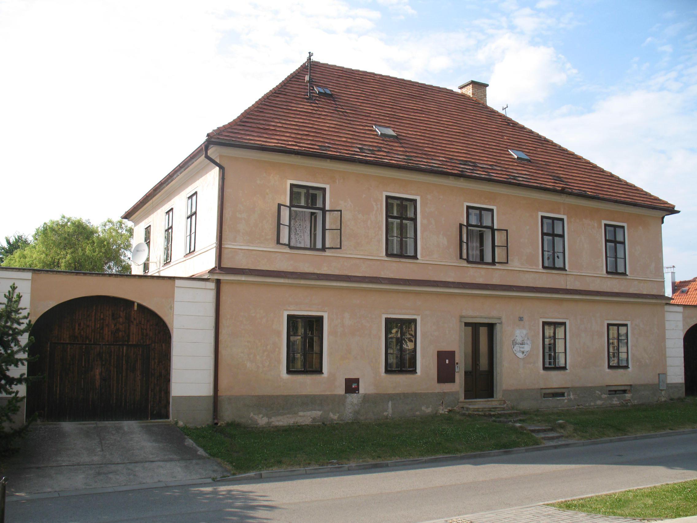 Římskokatolická farnost Chvalšiny