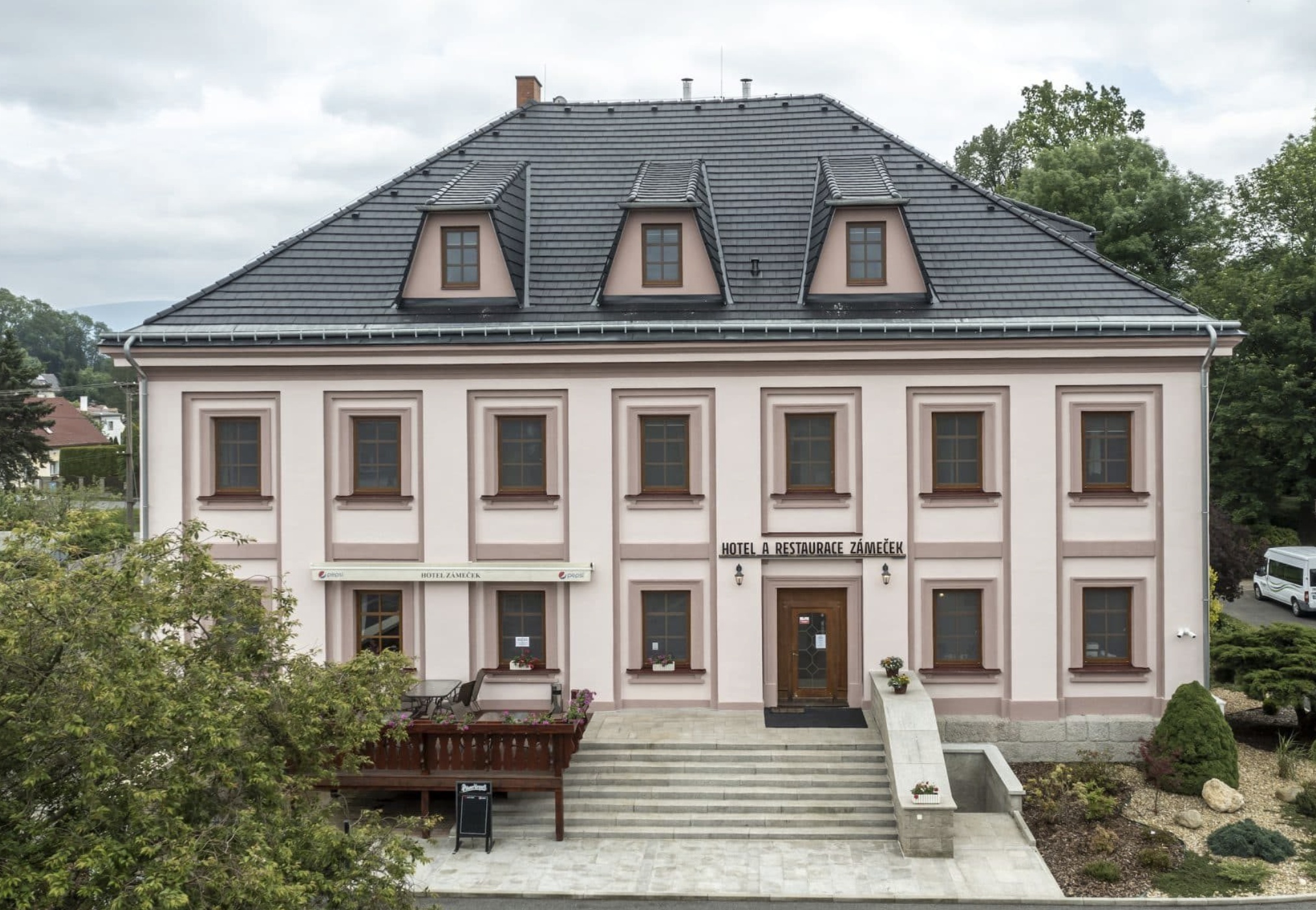 Hotel Zámeček Raspenava foto 4