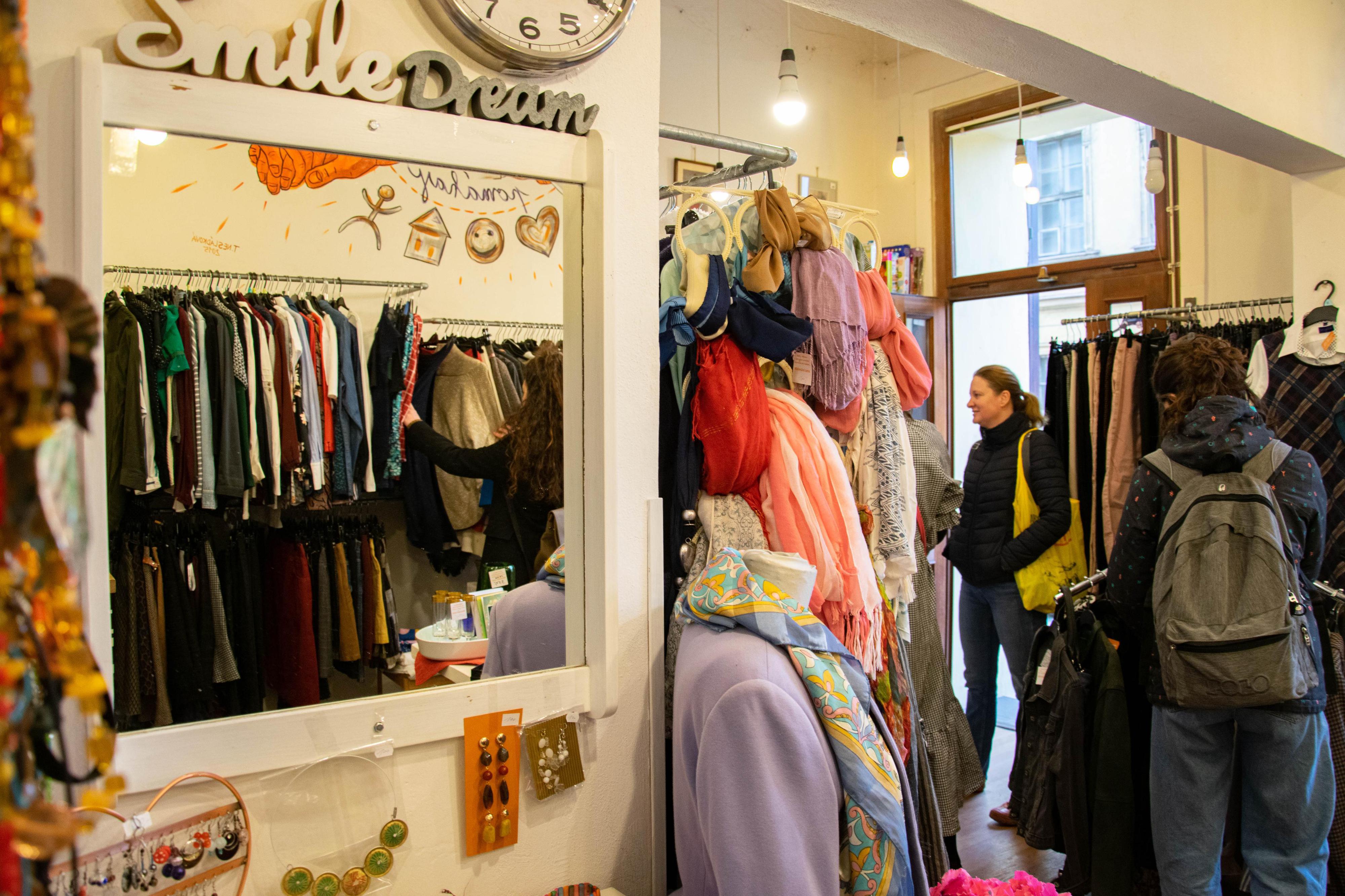 Dobročinný obchod Sue Ryder foto 3