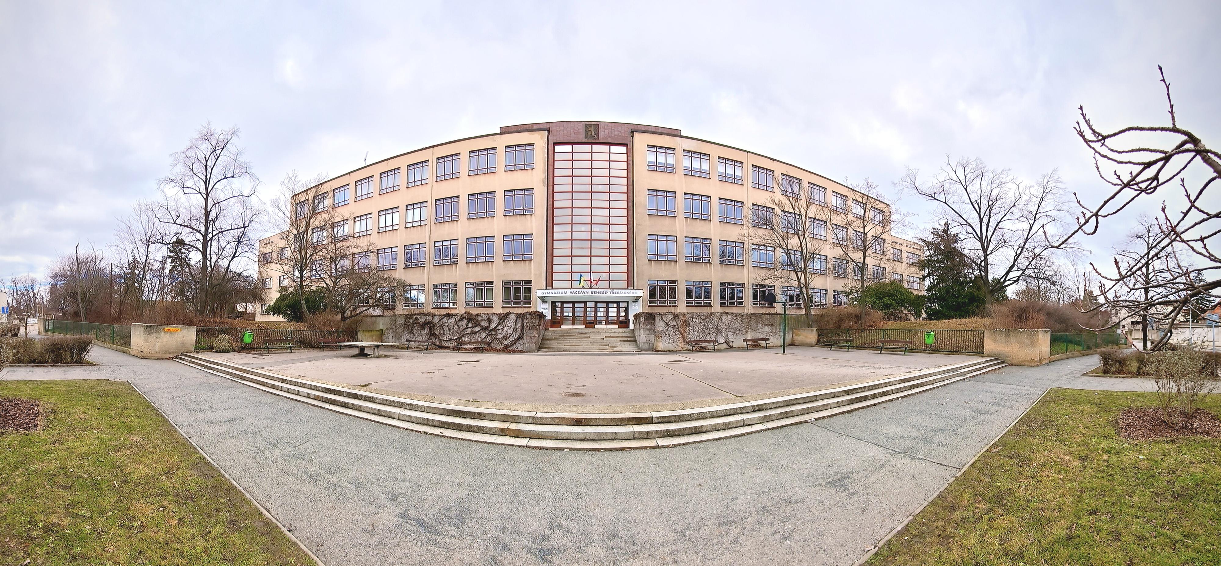 Gymnázium Václava Beneše Třebízského Slaný foto 3